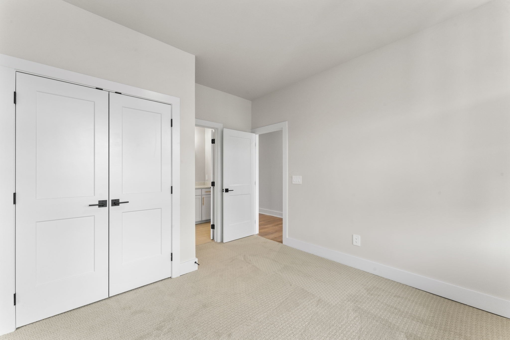 842 Silva Loop Property Photo 8