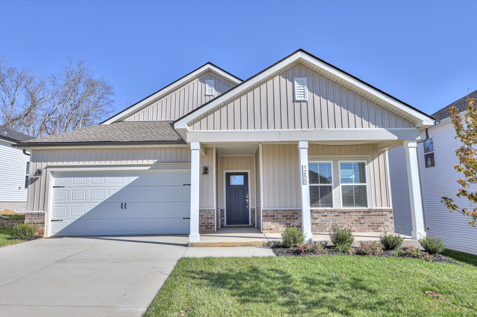 1255 Bluffton Circle Property Photo 1