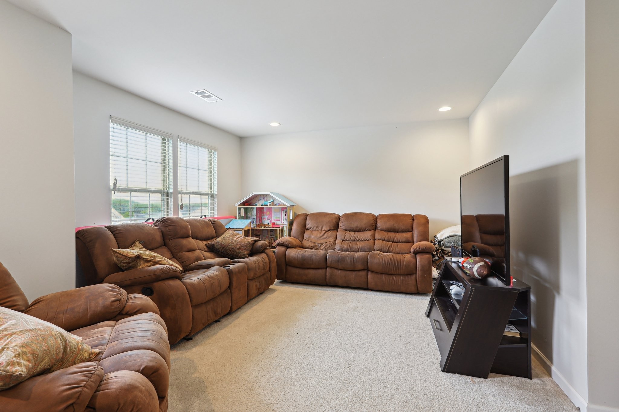 13 Settlers Ct Property Photo 22