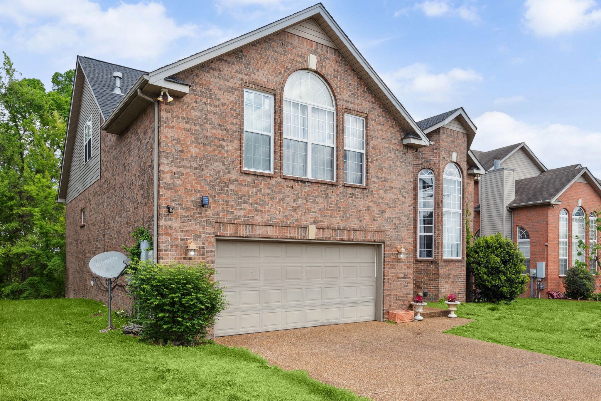 5512 Oak Chase Dr Property Photo 4