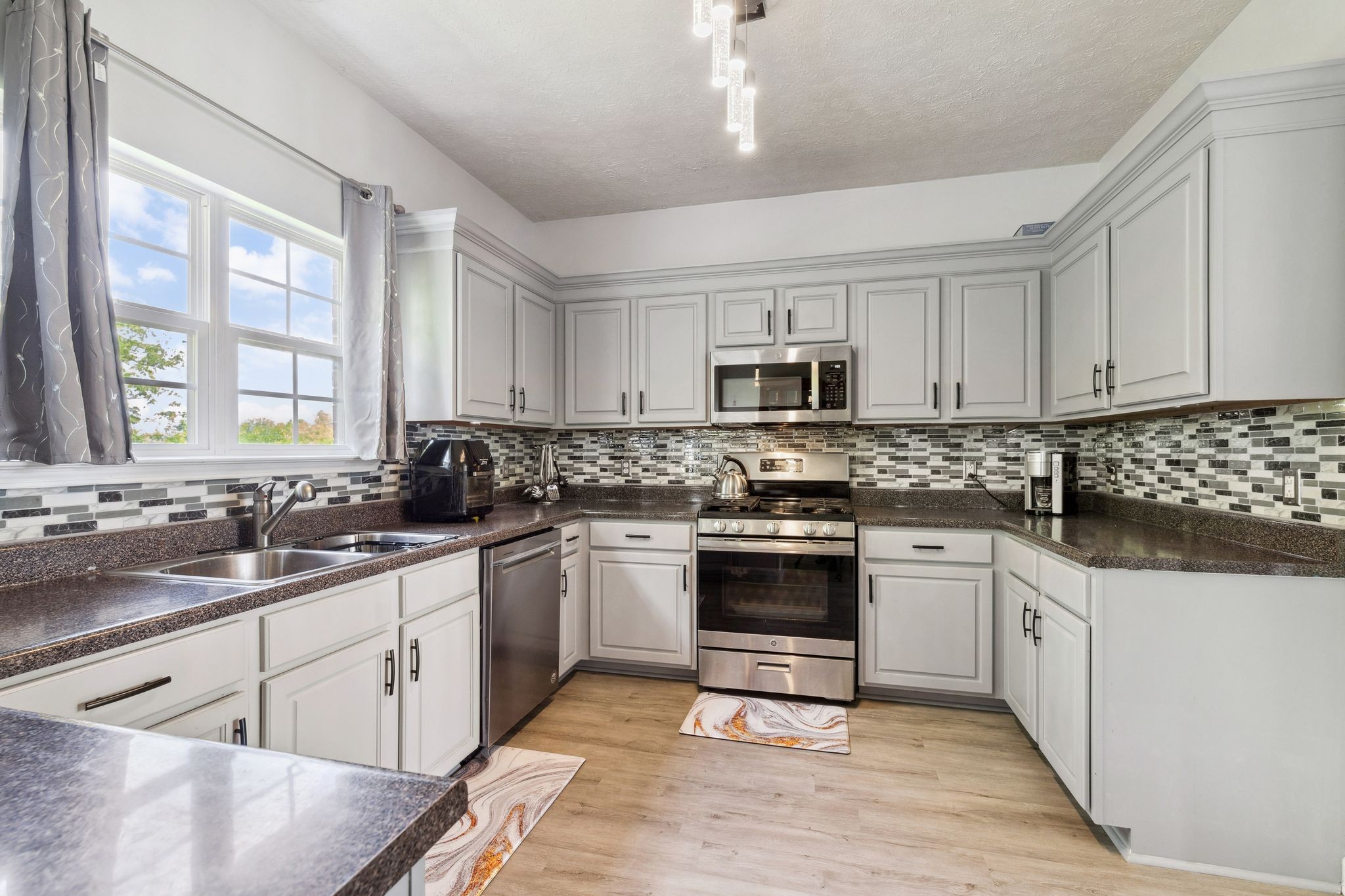 5512 Oak Chase Dr Property Photo 10