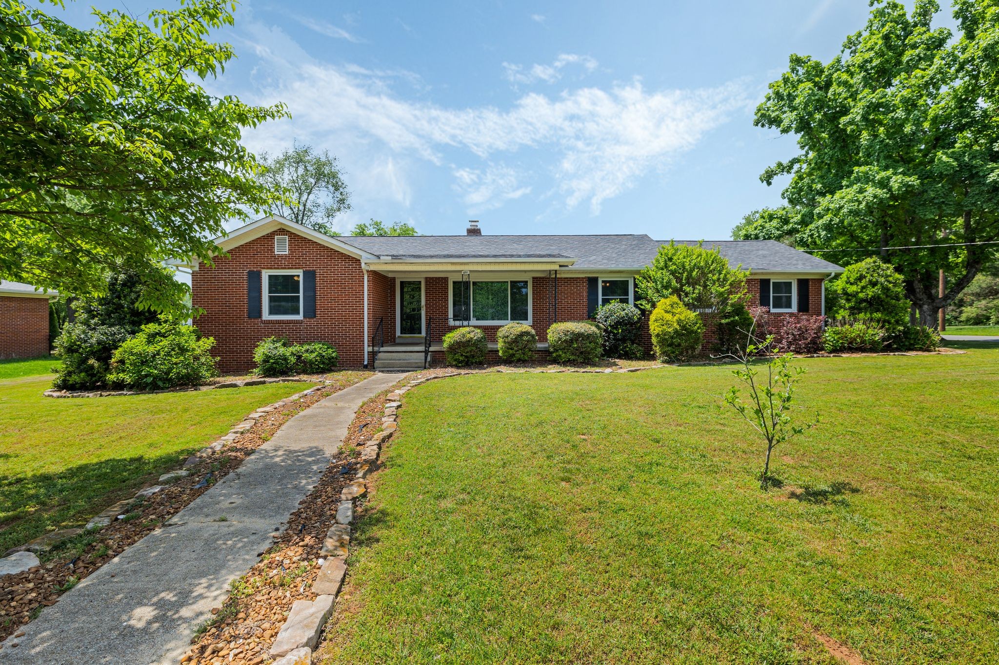400 Dow Dr Property Photo 1