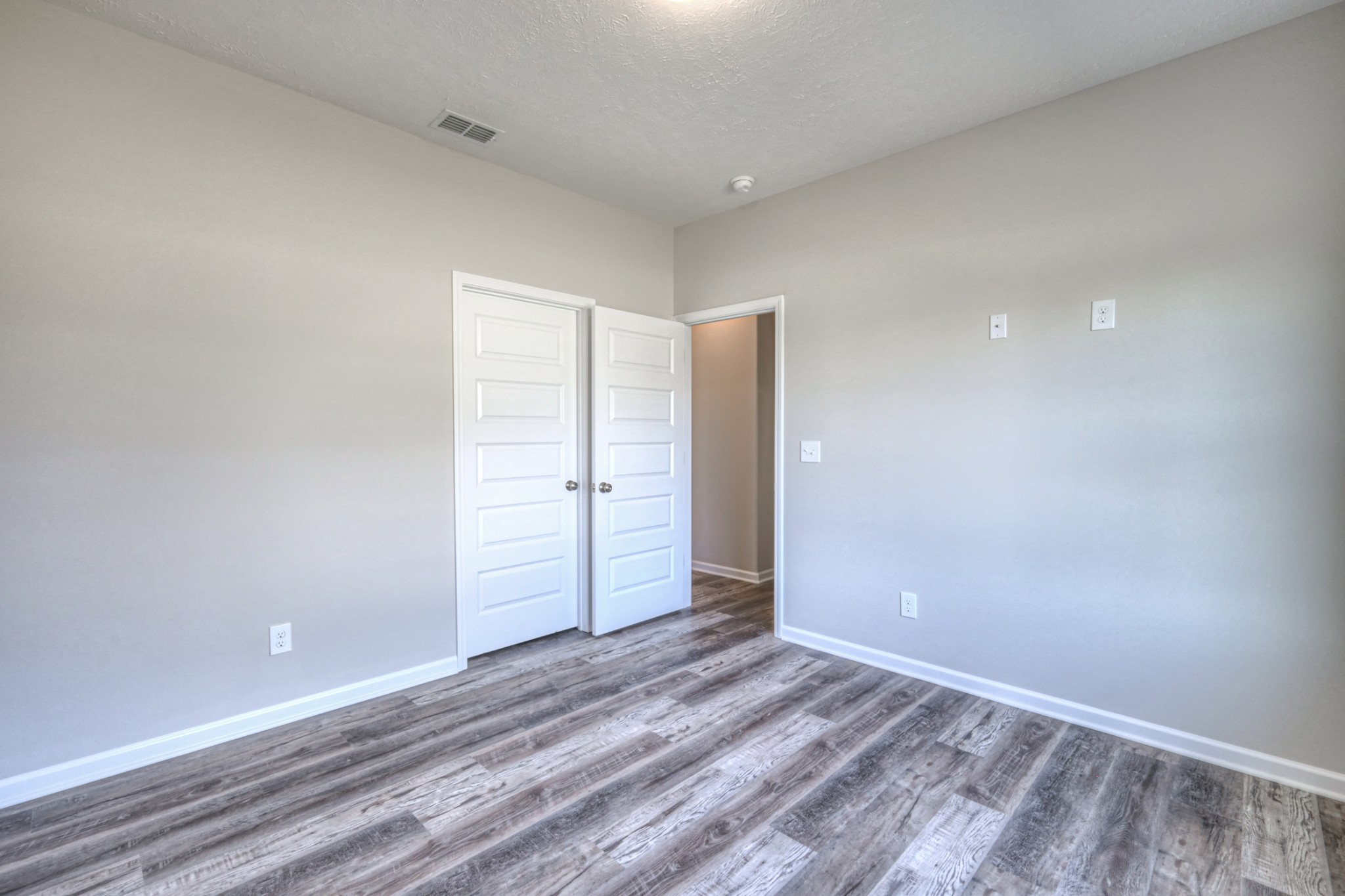 333 Blanford Circle Property Photo 6