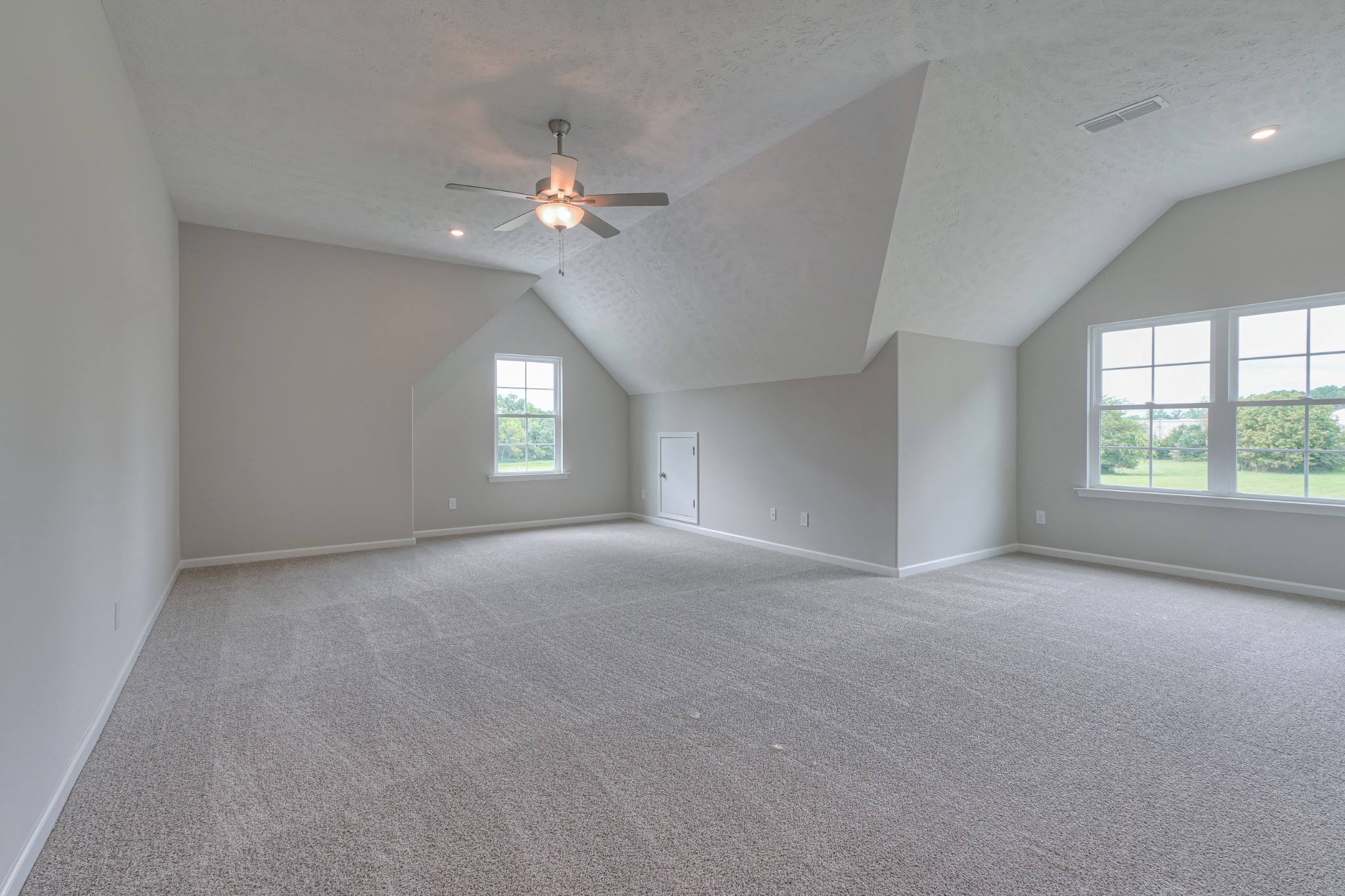 204 Spring House Dr Property Photo 24