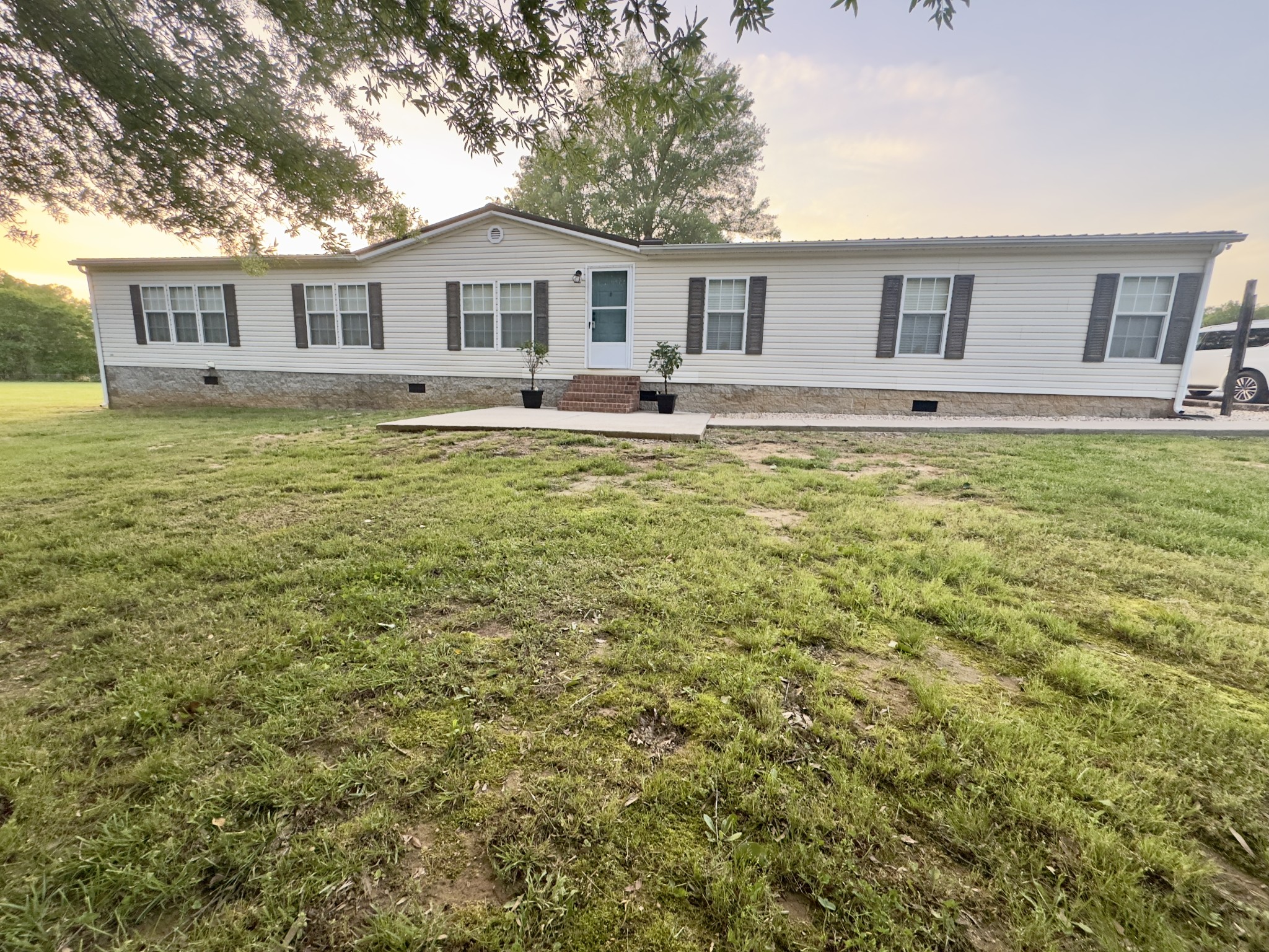 5242 Lunns Store Rd Property Photo