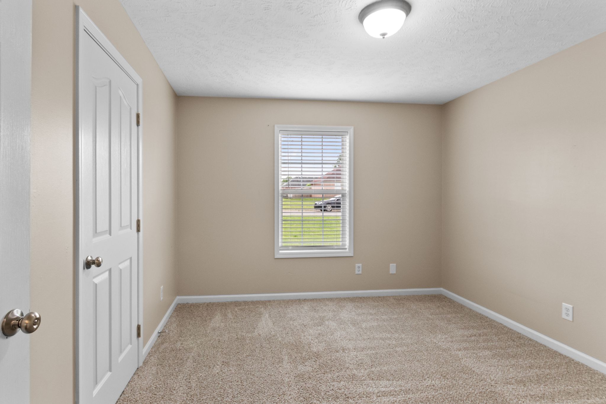 8017 Valencia Dr Property Photo 22