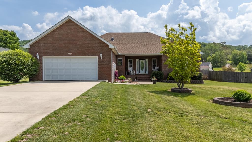 2231 Shelby Dr Property Photo