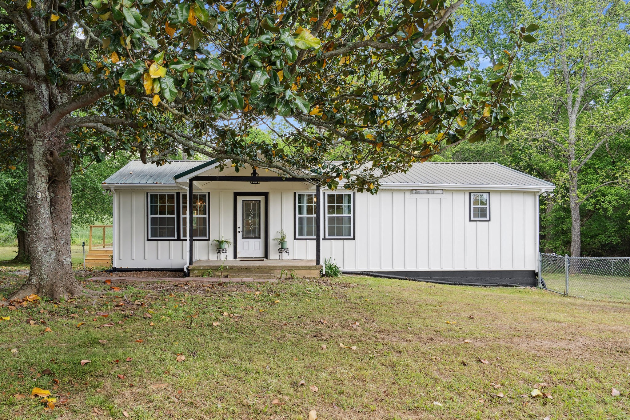 1829 Lockmiller Rd Property Photo