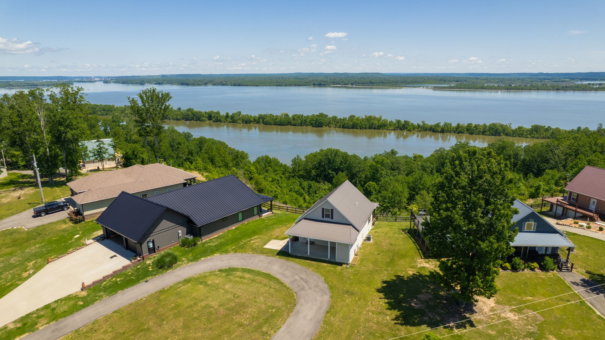 270 Rockport Lndg Property Photo