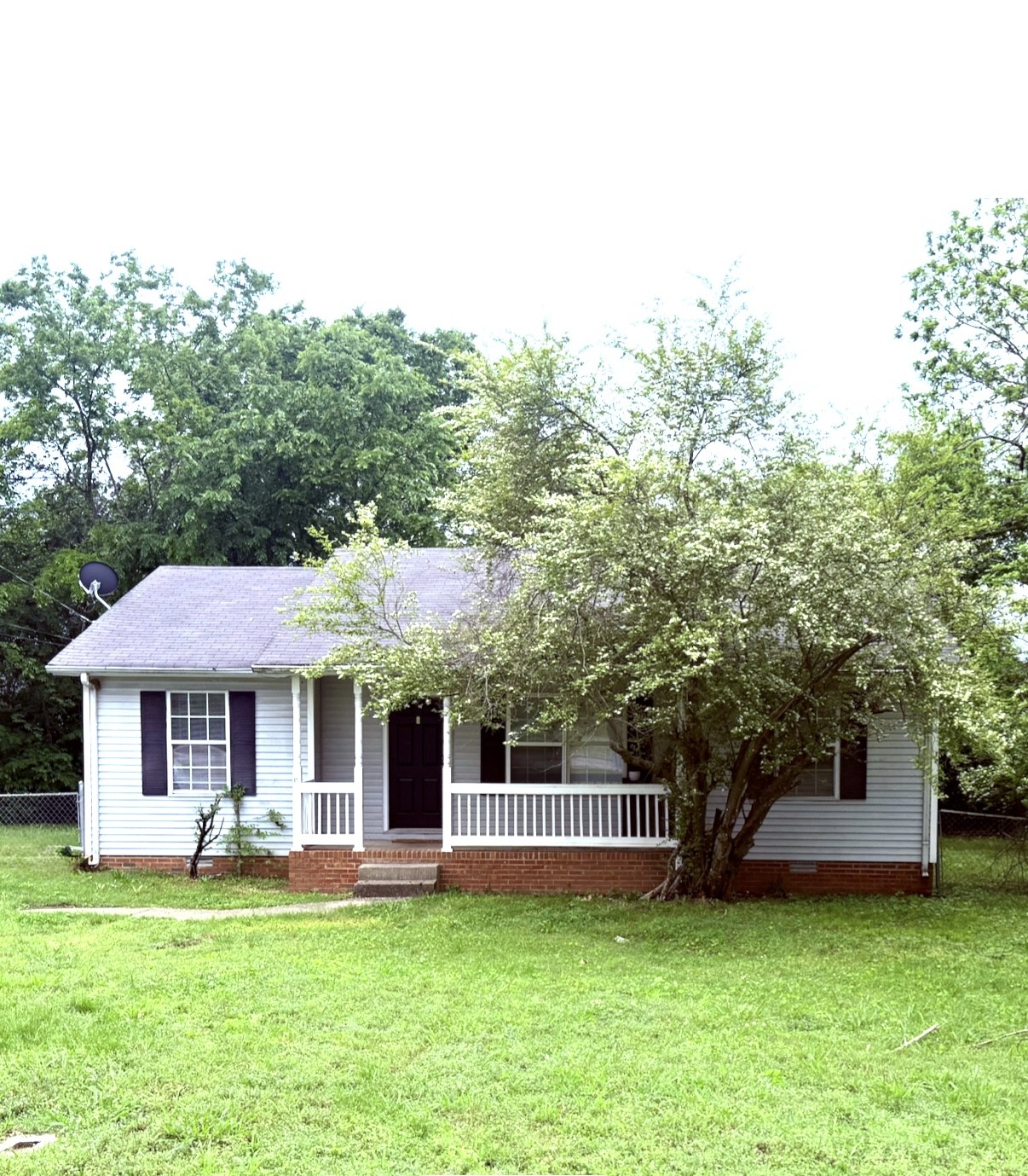 149 Constitution Ave Property Photo 1