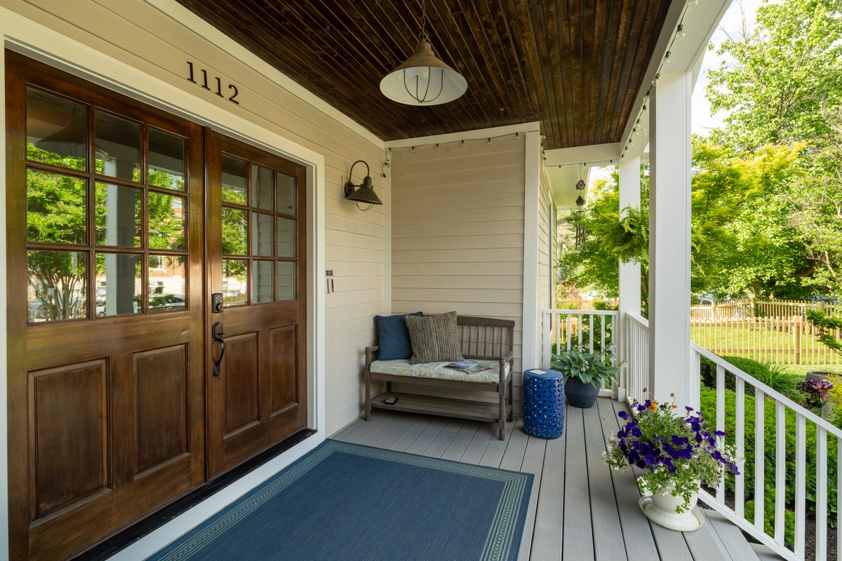 1112 Chapel Ave Property Photo 4