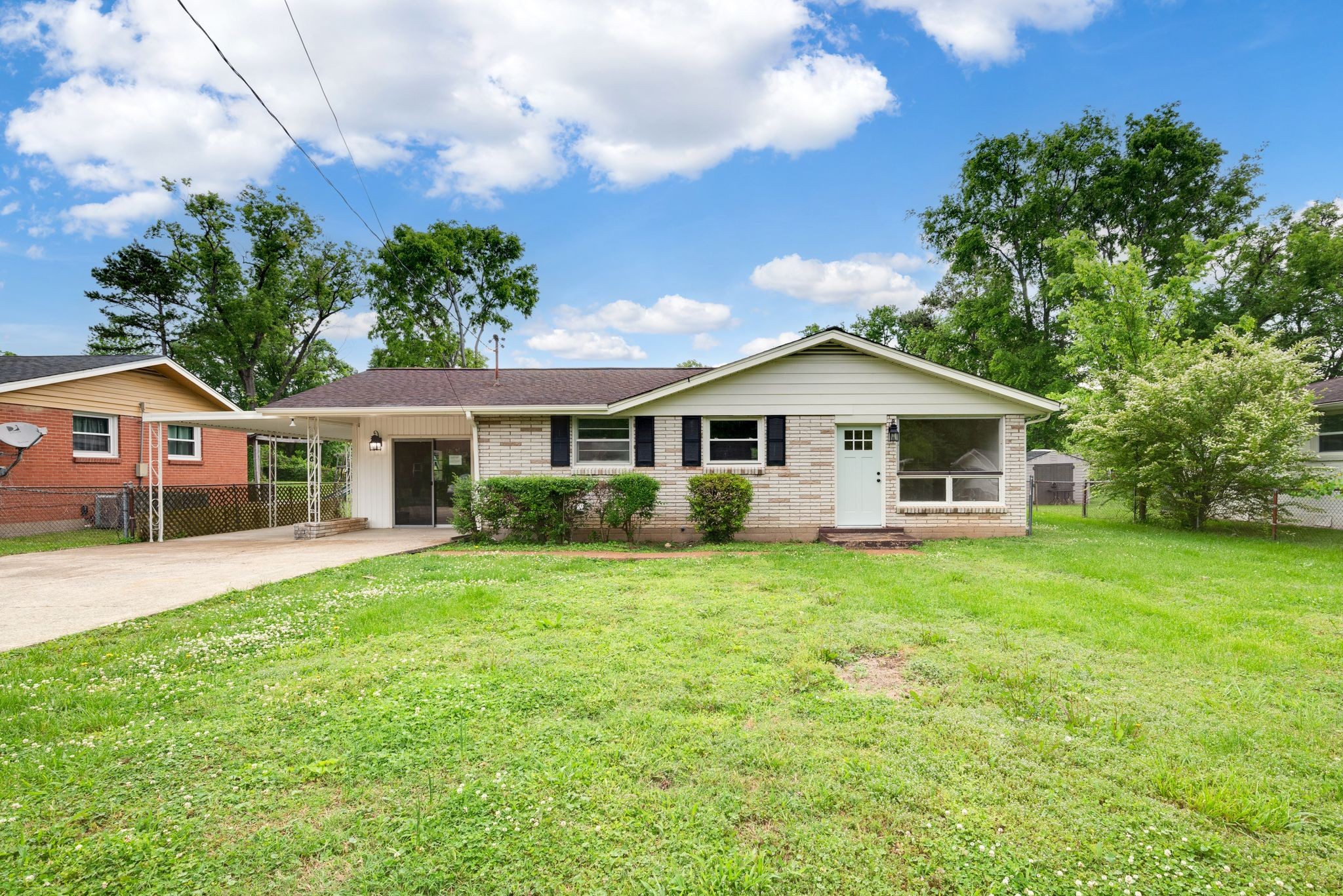 3234 Moorewood Dr Property Photo 1