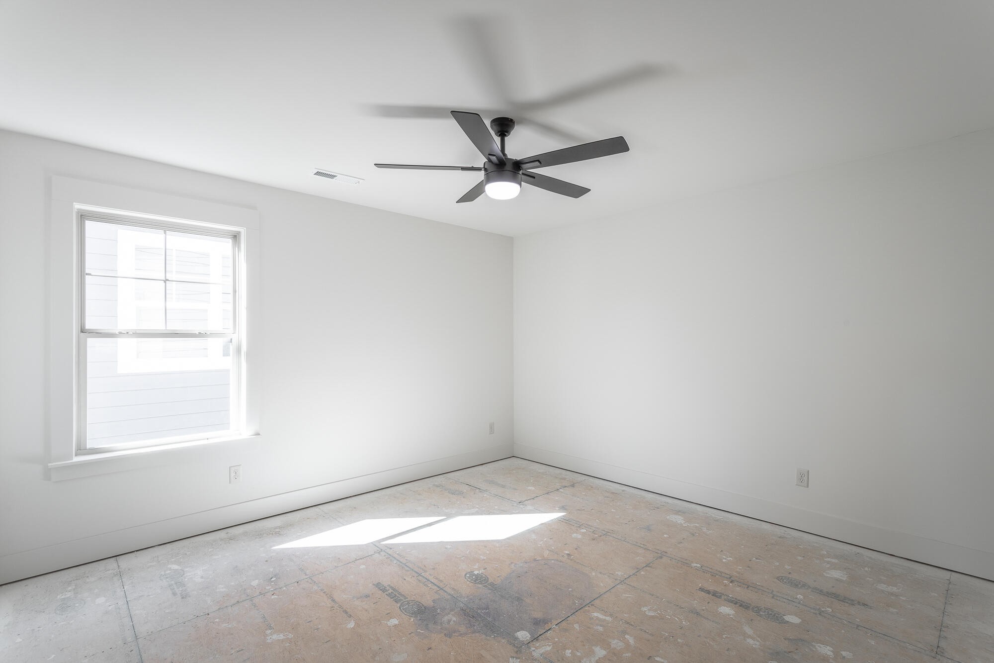 492 Willow Grove Court Property Photo 33