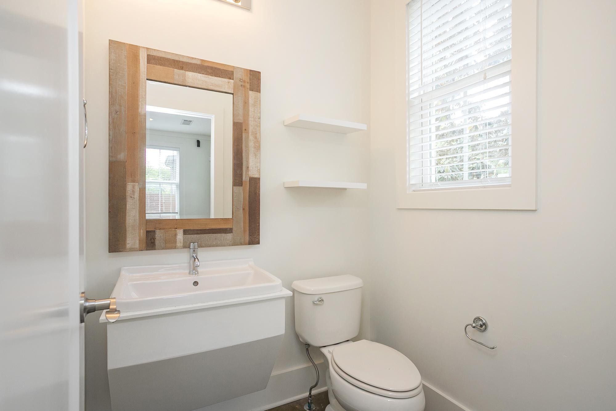 2030 Herman St Property Photo 13