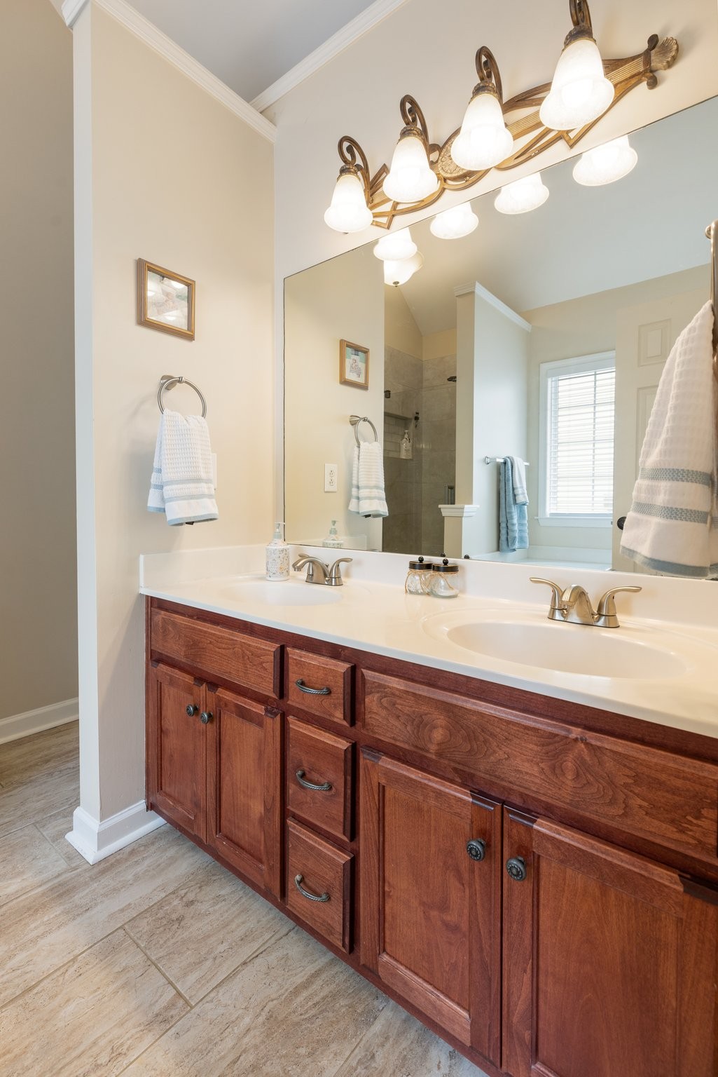 1038 Watauga Ct Property Photo 15