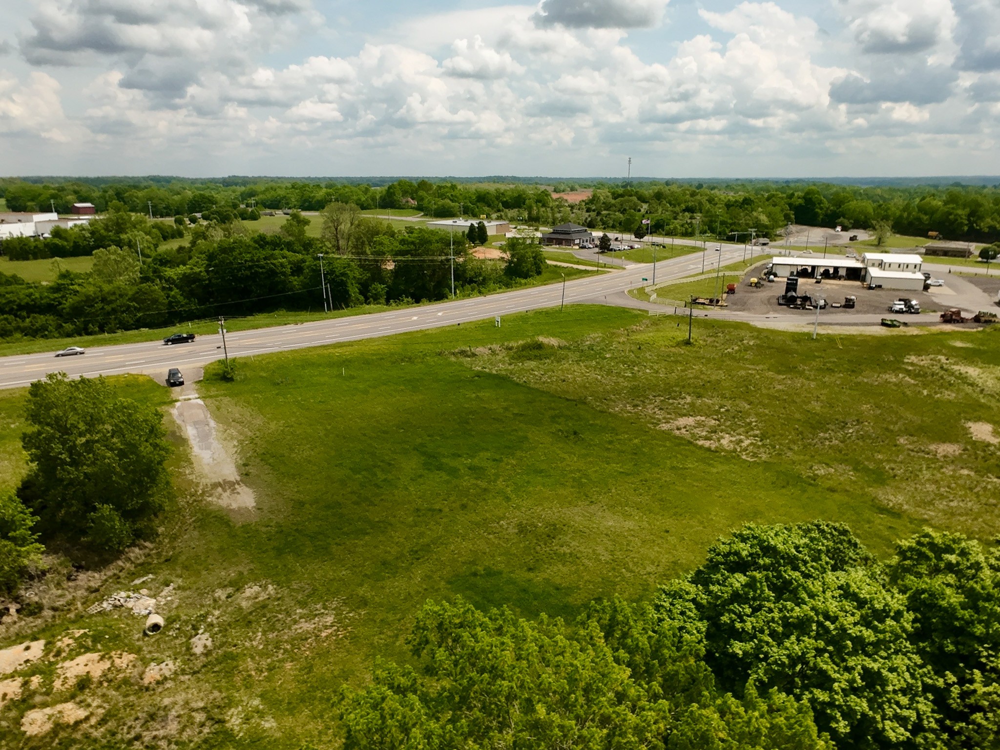 3 Hwy 41 N Property Photo 4