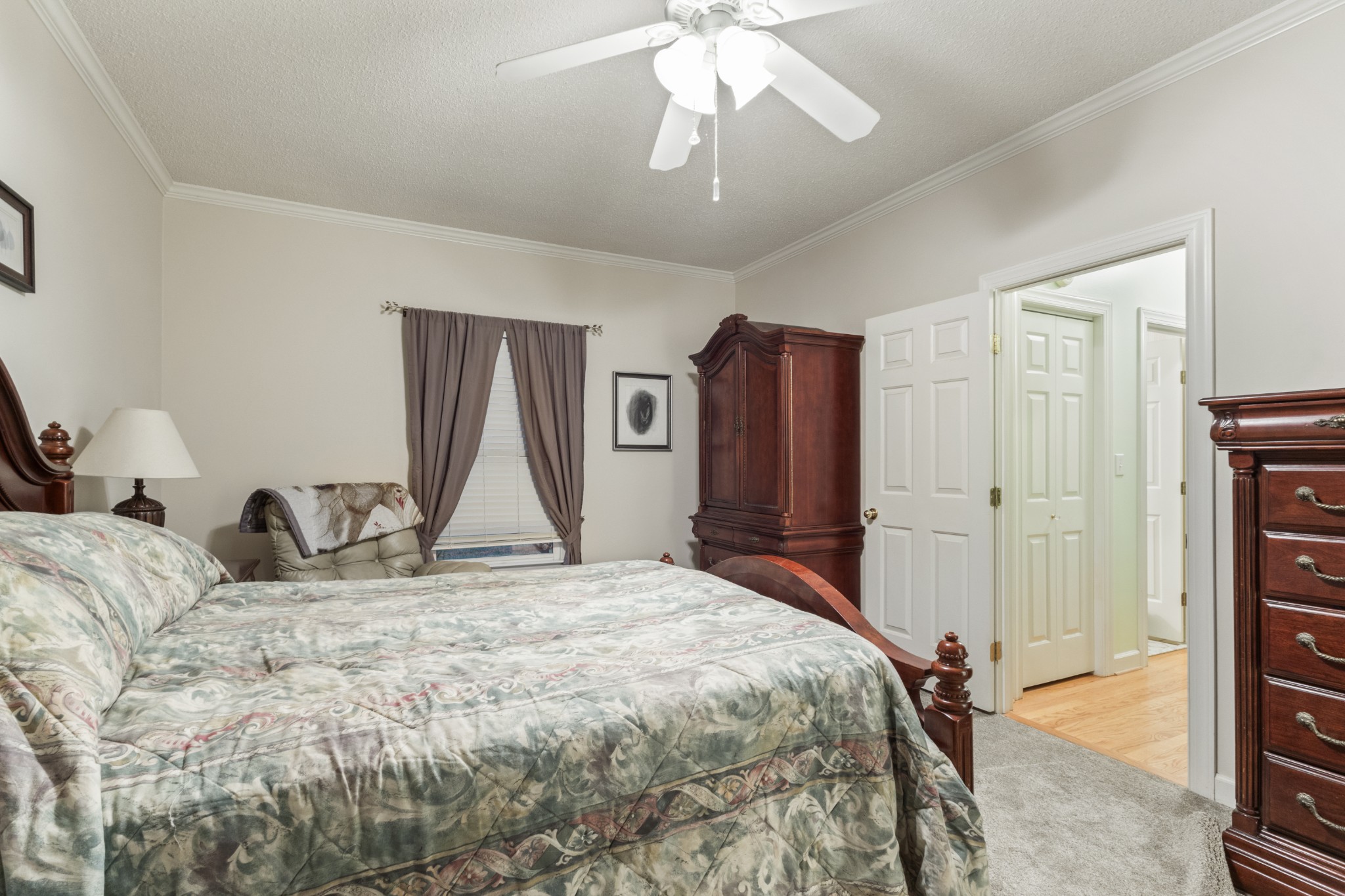 746 Shadow Ln Property Photo 43