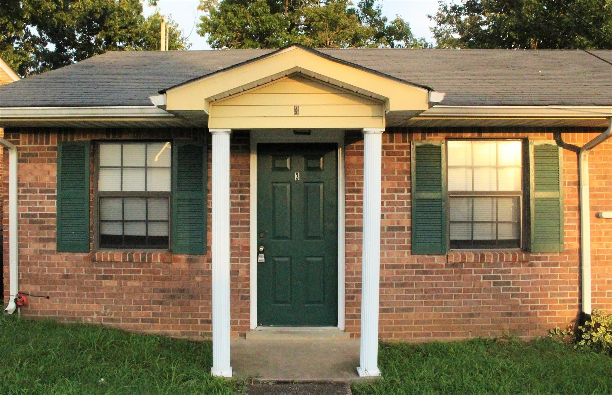 1375 Thompsonville Lane Property Photo
