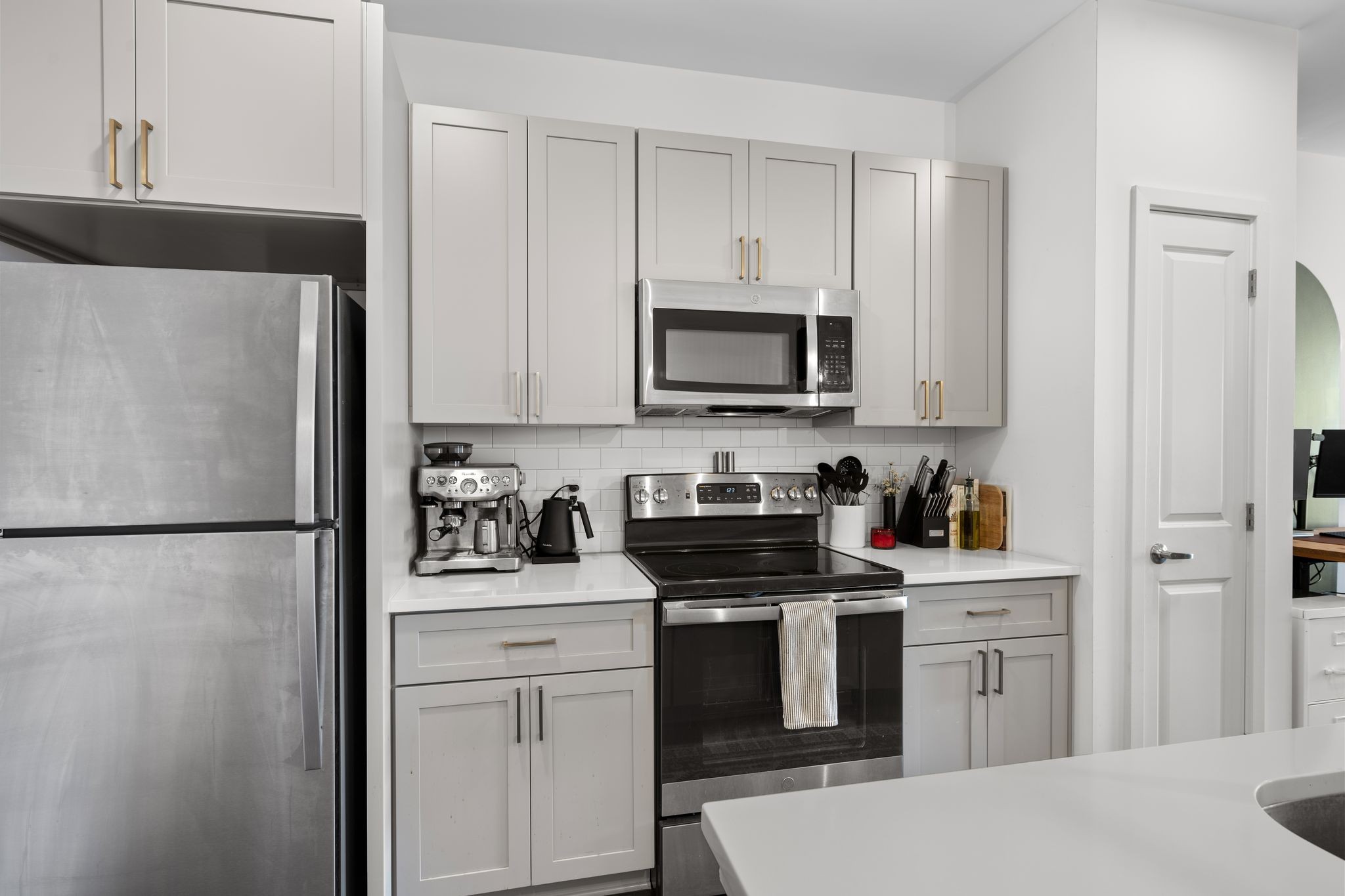 1677 54th Ave, N Property Photo 7