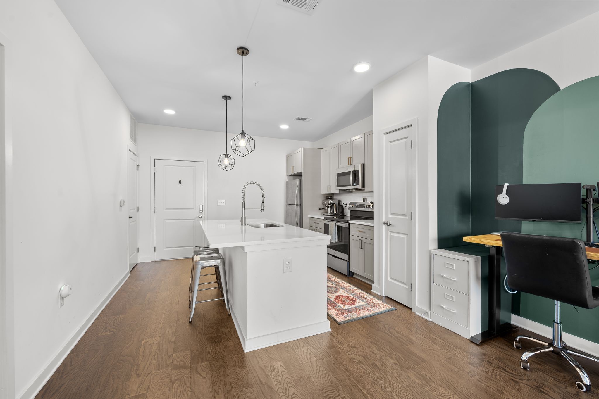 1677 54th Ave, N Property Photo 8