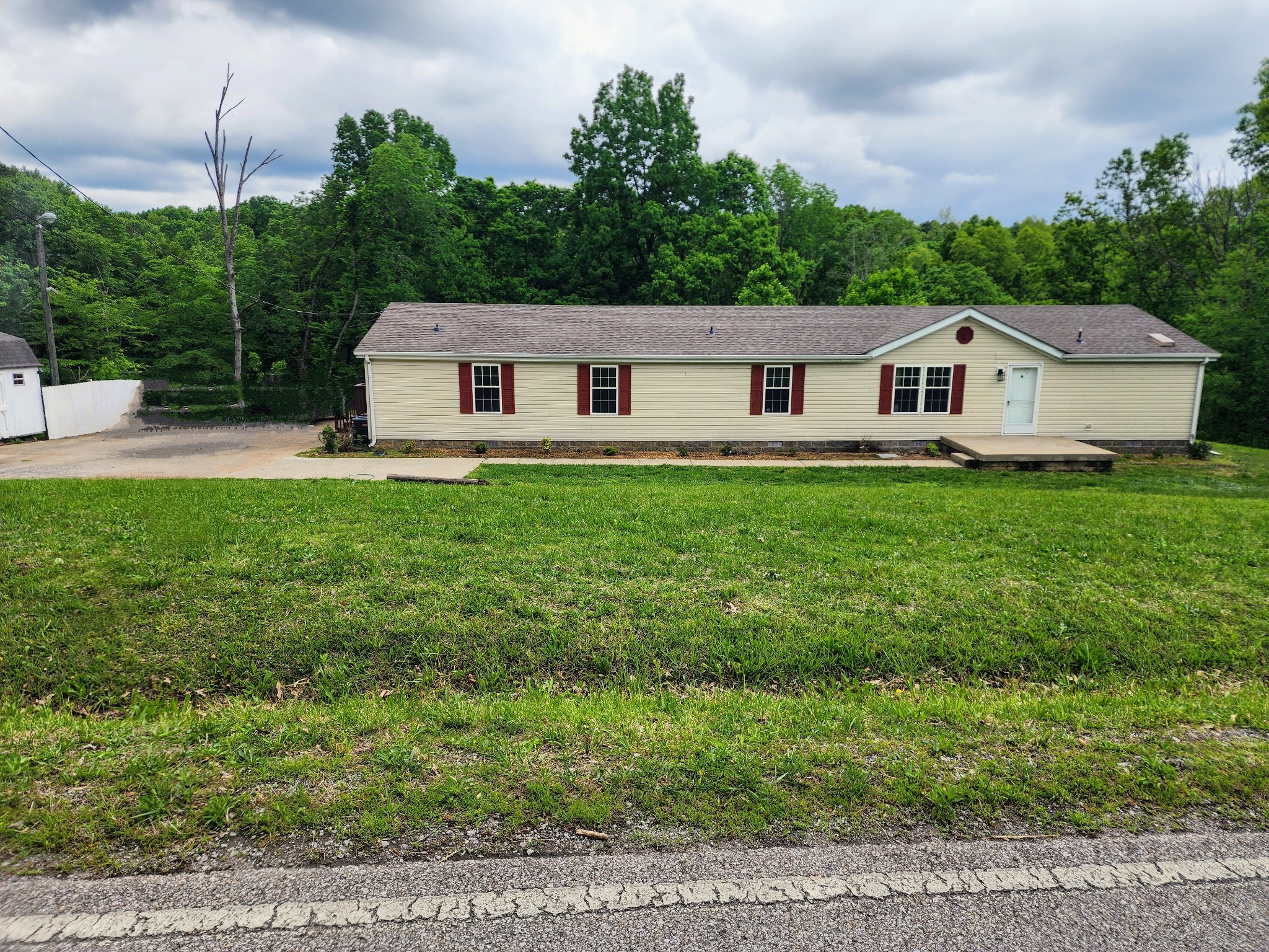 5075 Old Clarksville Pike Property Photo
