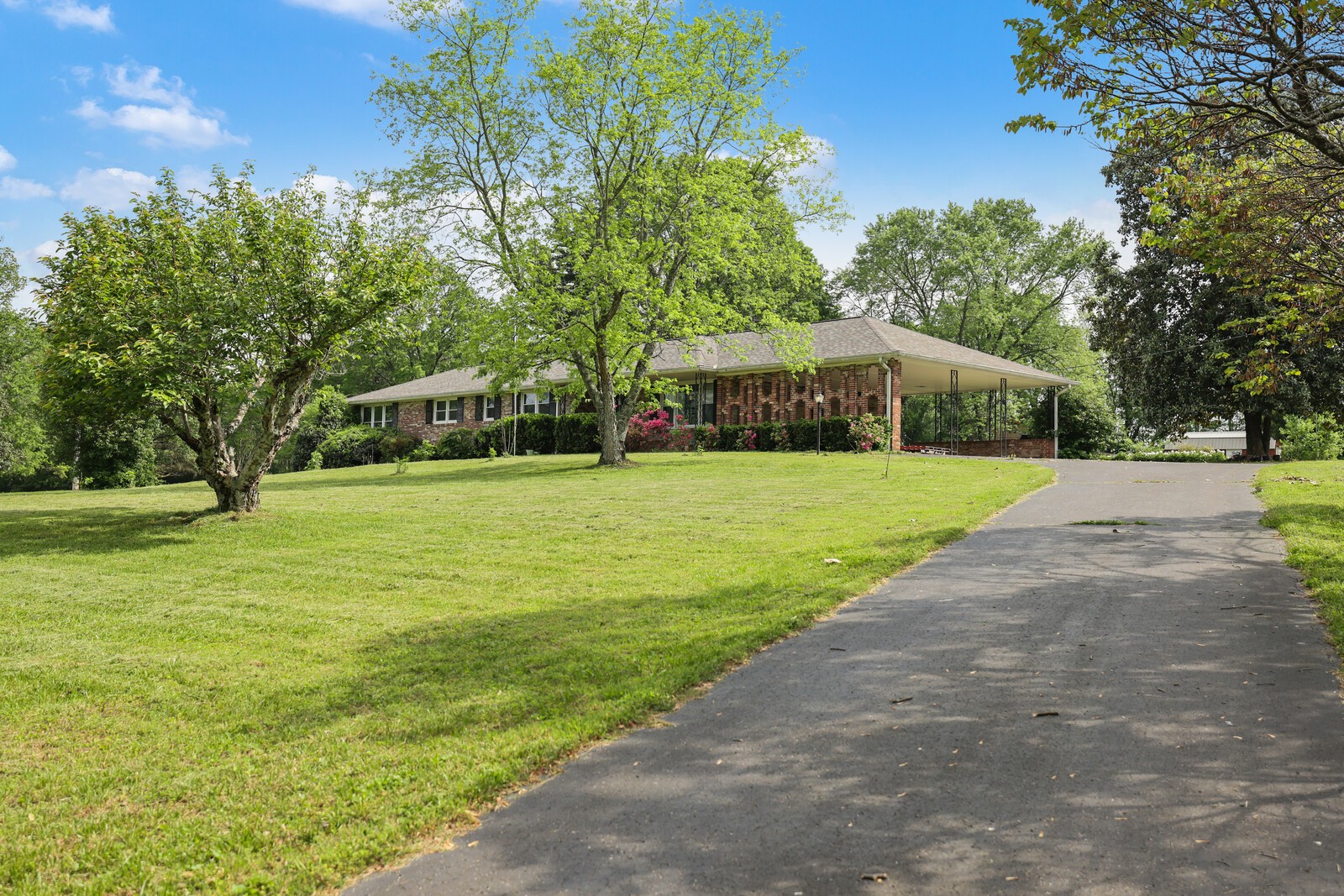 2614 Pennington Bend Rd Property Photo 3