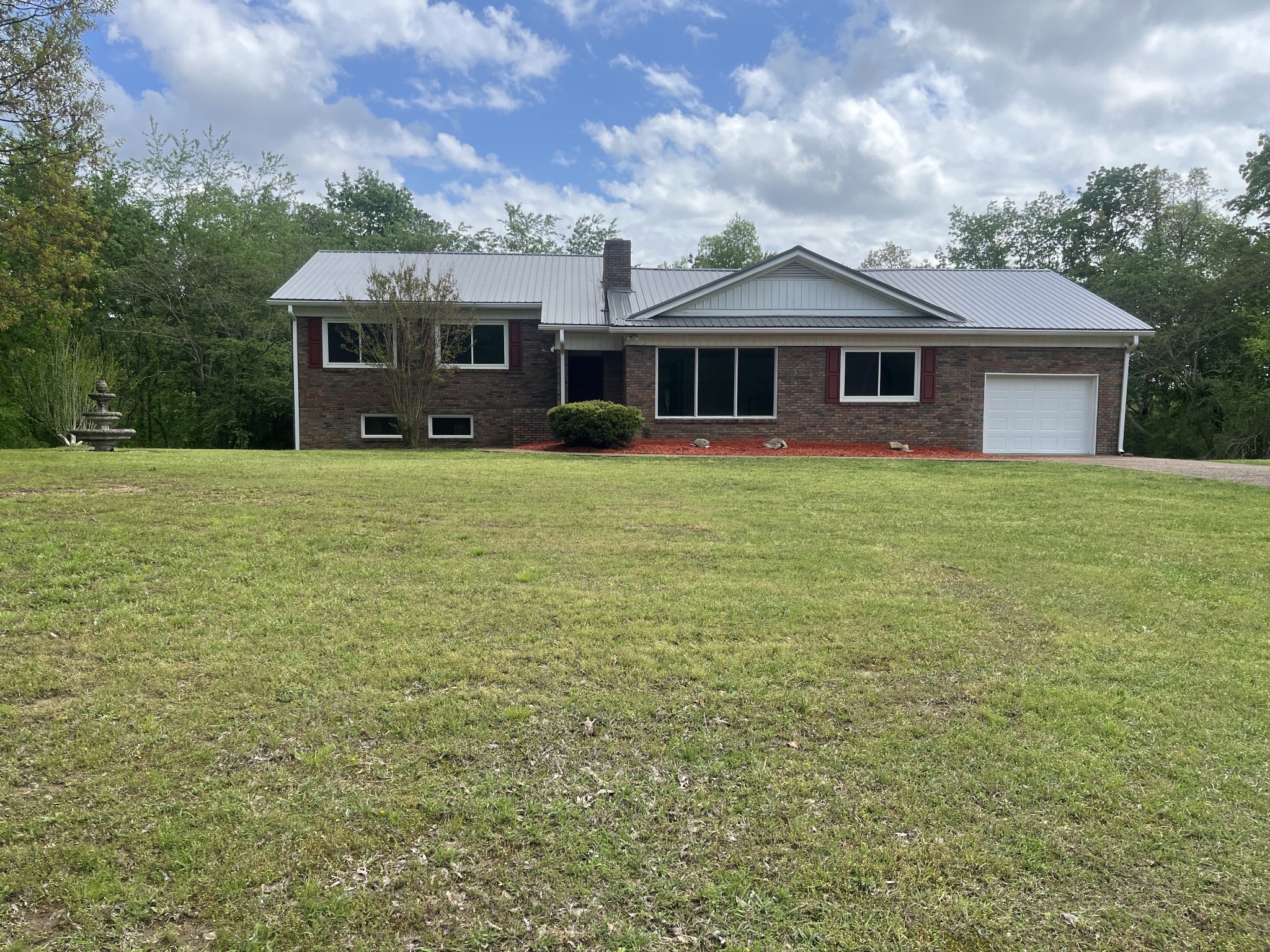 159 Mindy Dr Property Photo 1