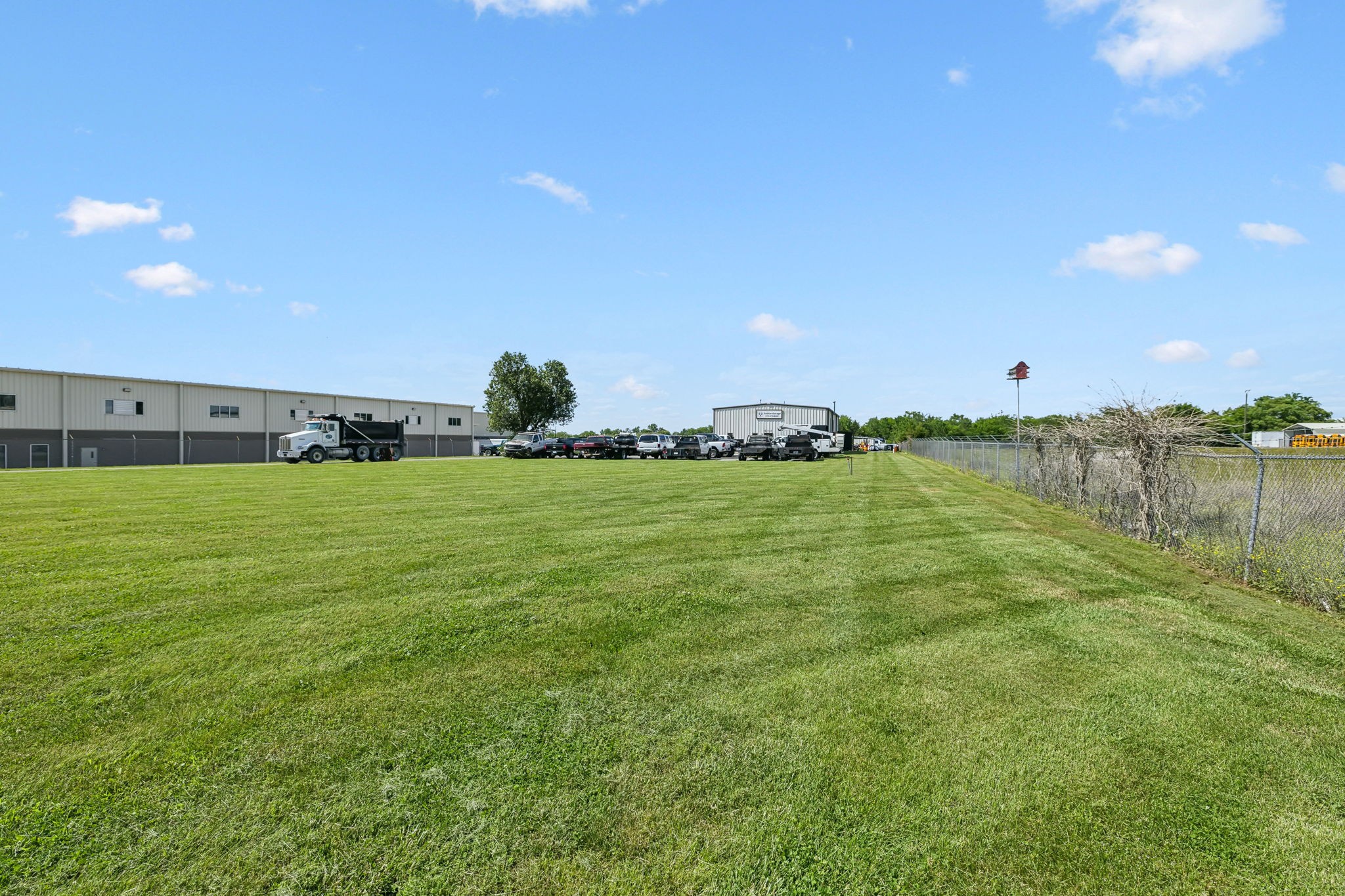 333 Maddox Simpson Pkwy Property Photo 2