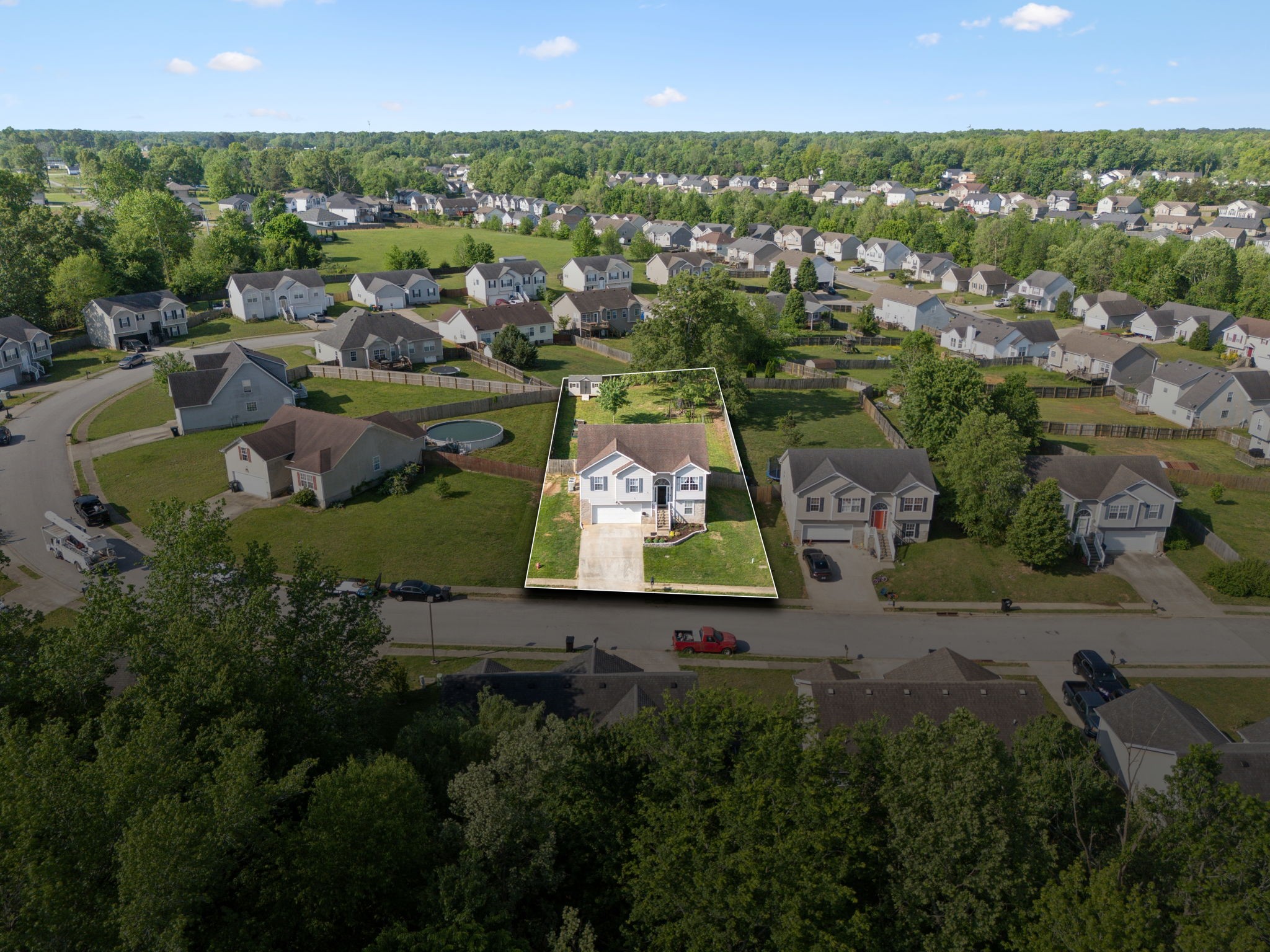 1633 Broad Cir Property Photo 41