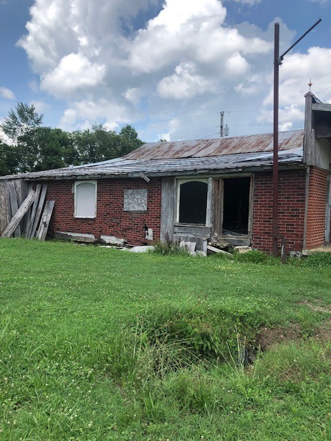 4270 Highway 46, N Property Photo 3