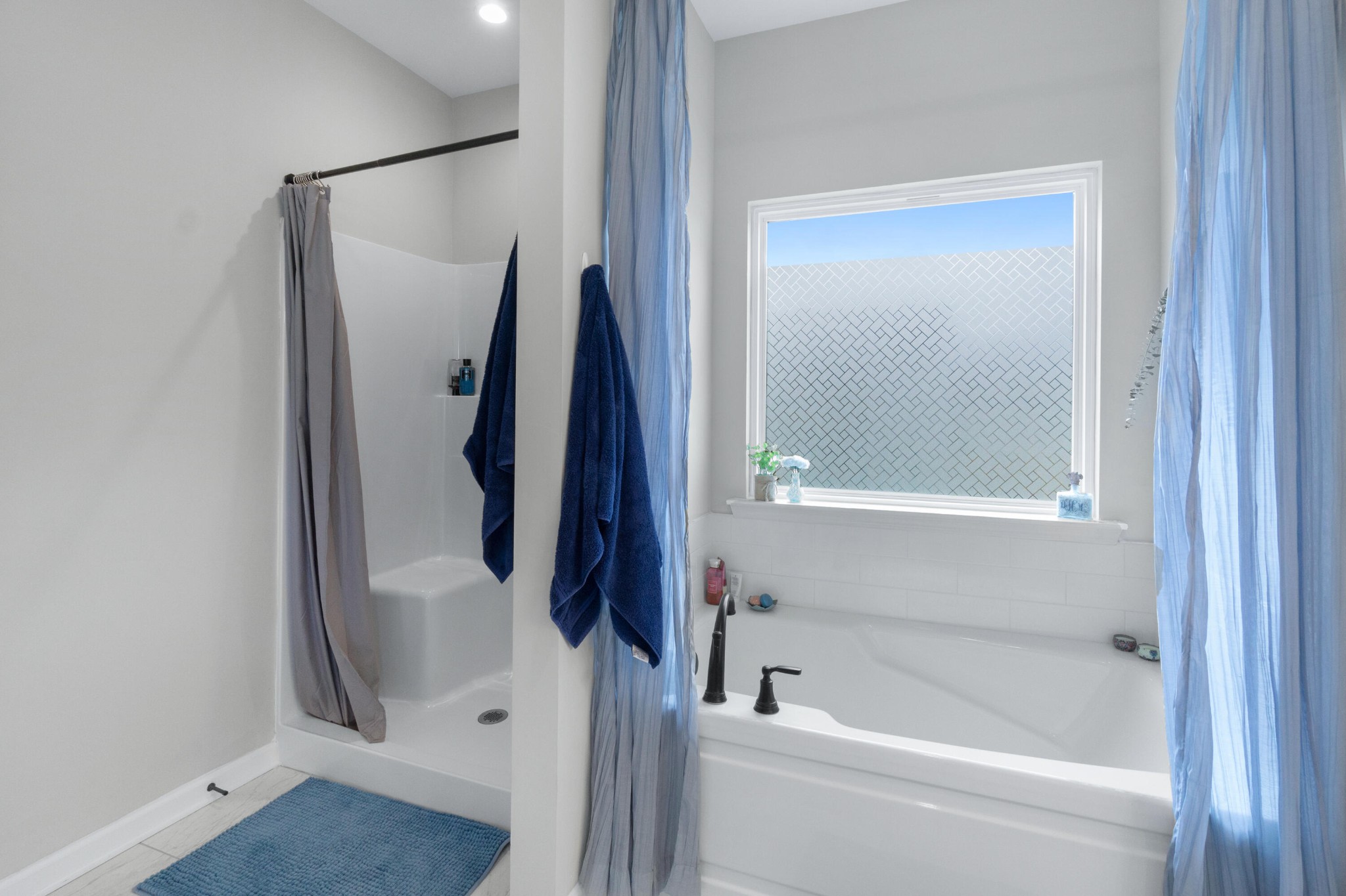 6347 Dharma Loop Property Photo 30