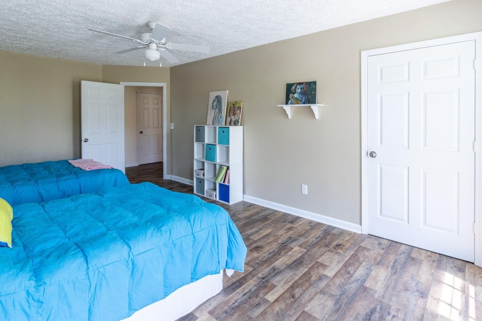 7511 Upper East Valley Rd Property Photo 35