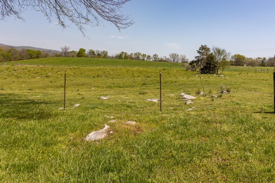 7511 Upper East Valley Rd Property Photo 45