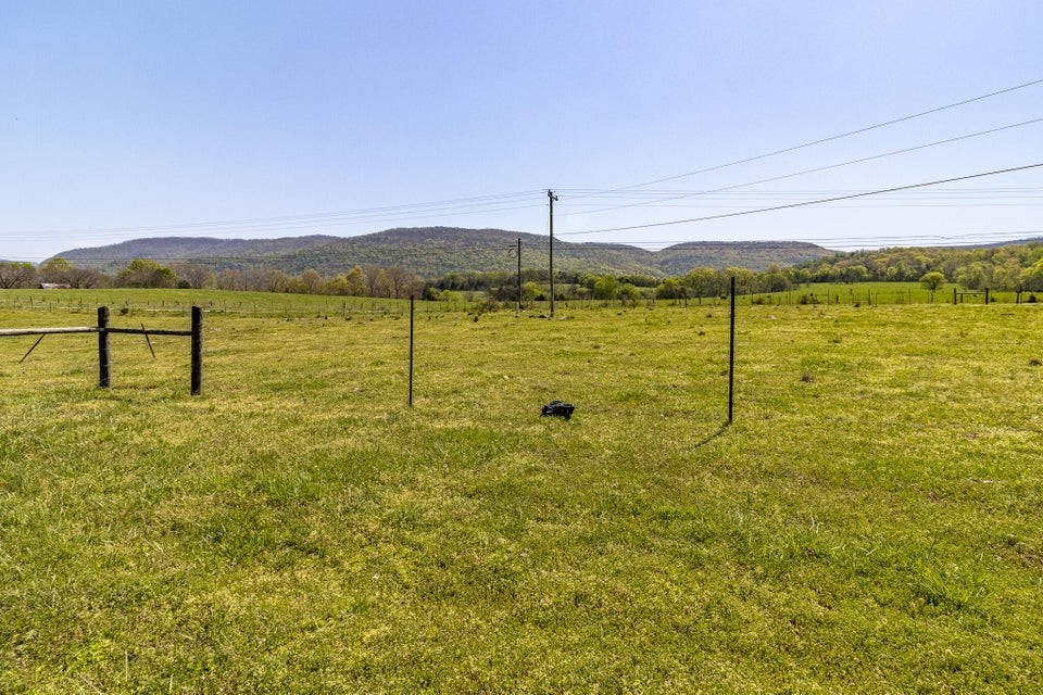 7511 Upper East Valley Rd Property Photo 46
