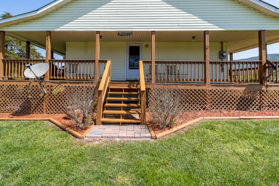 7511 Upper East Valley Rd Property Photo 50