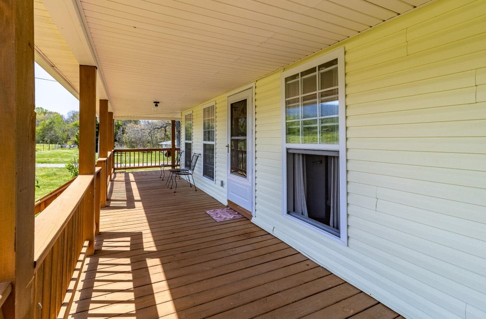 7511 Upper East Valley Rd Property Photo 52