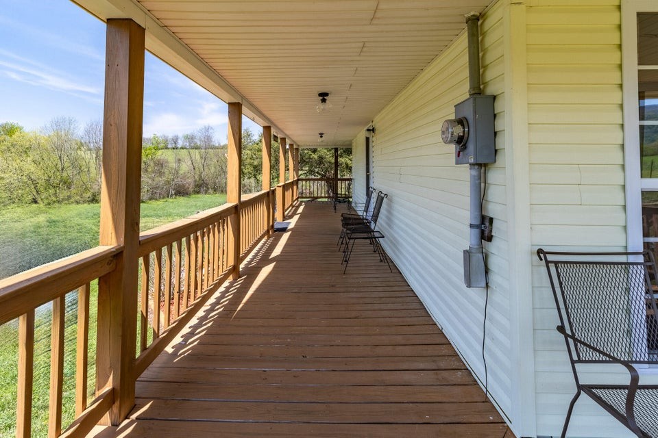 7511 Upper East Valley Rd Property Photo 53