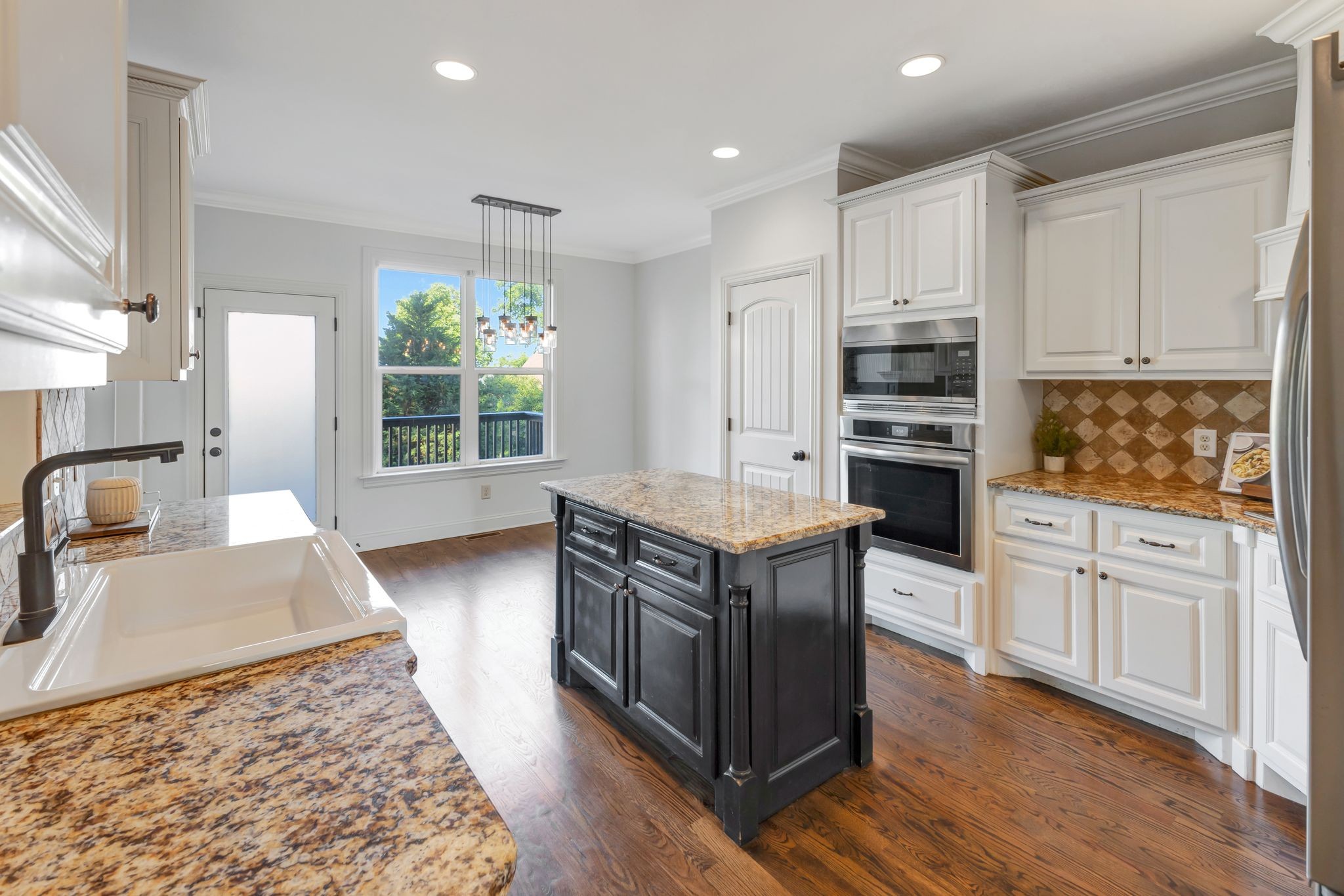 2078 Autumn Ridge Way Property Photo 14