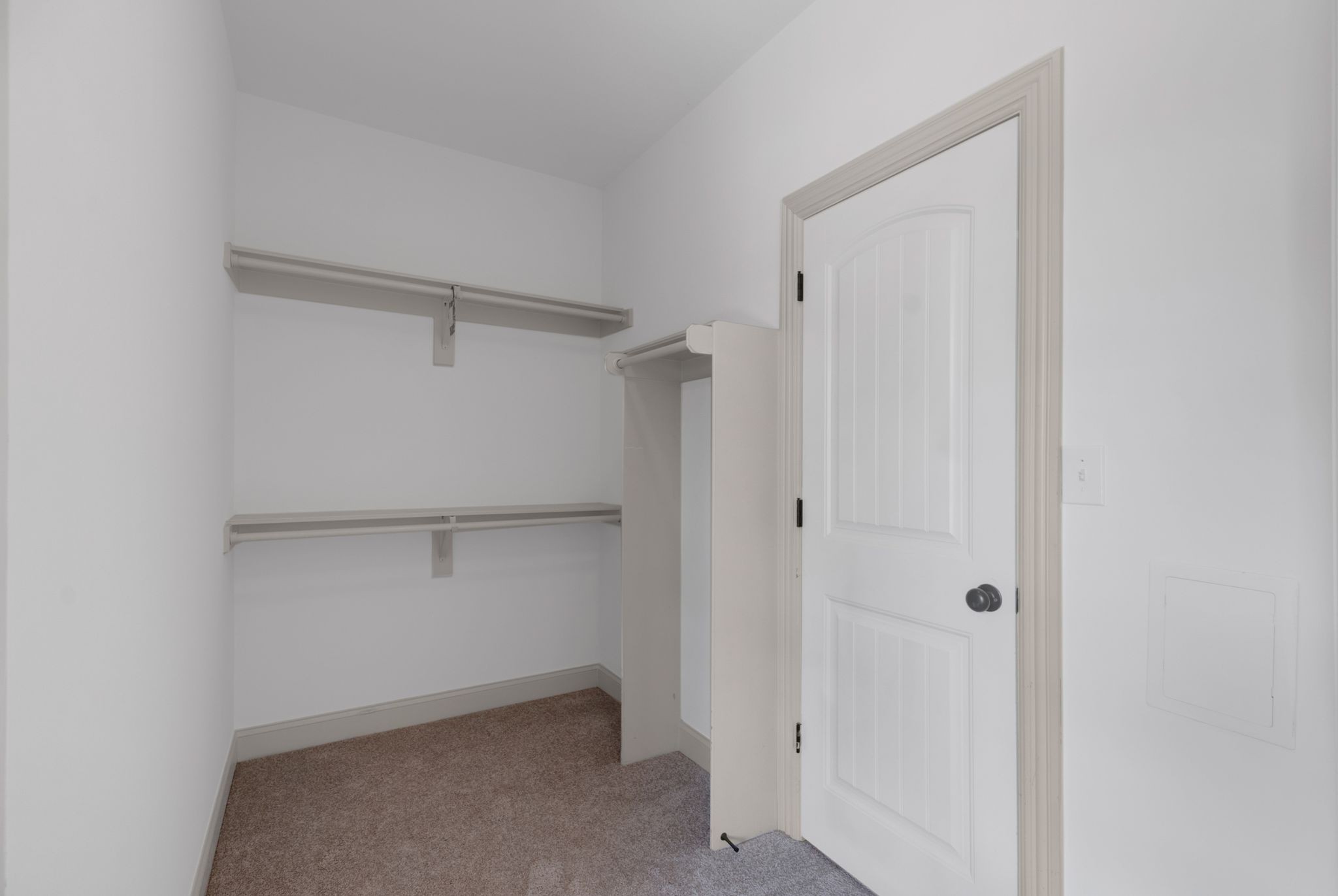 2078 Autumn Ridge Way Property Photo 21