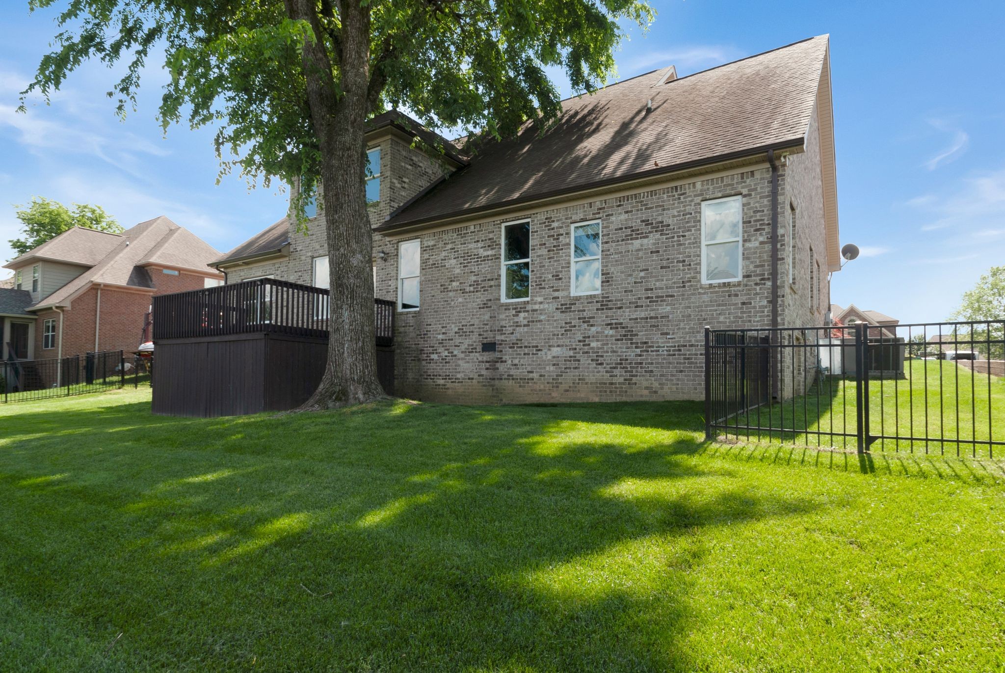 2078 Autumn Ridge Way Property Photo 37