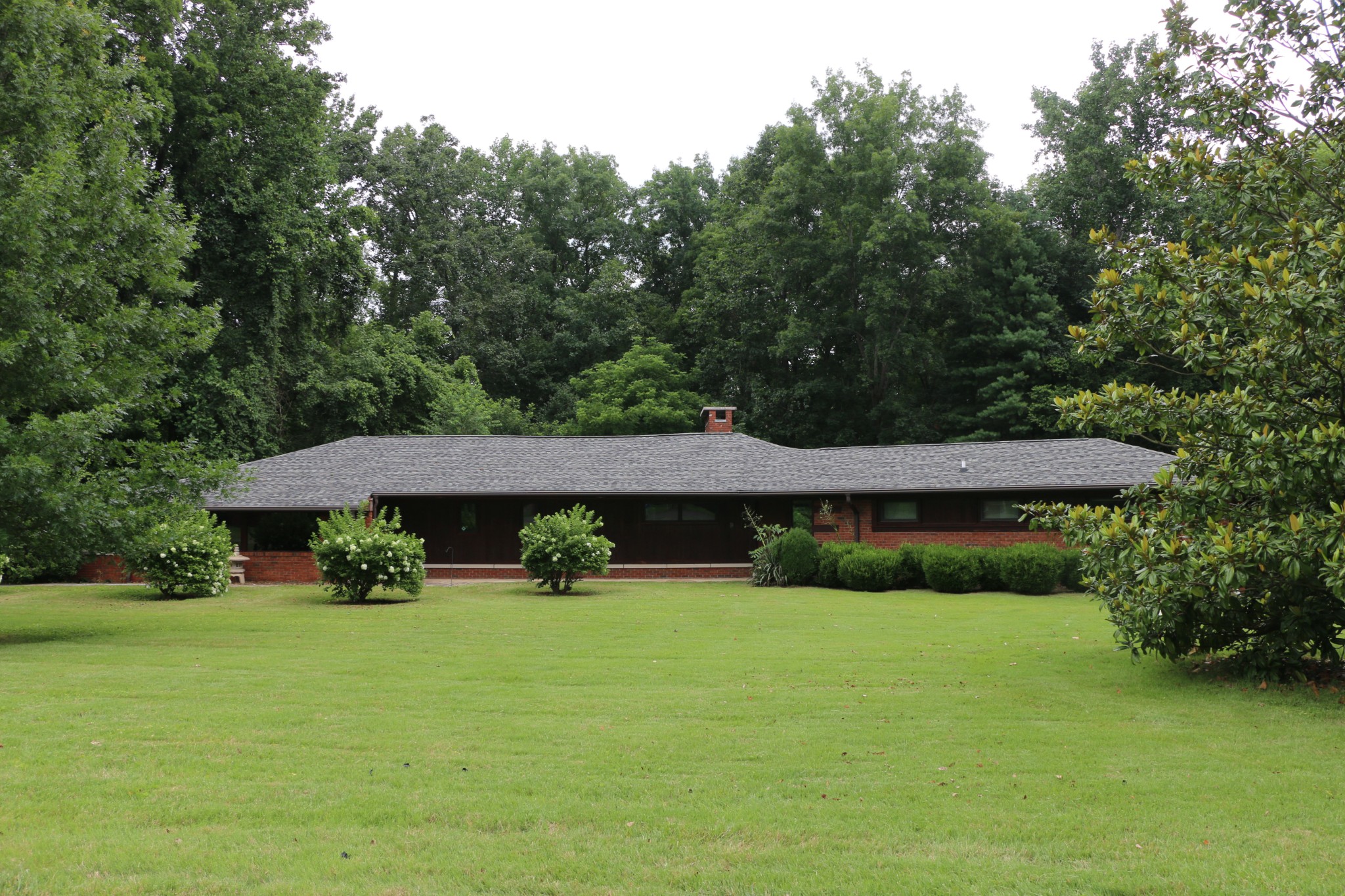 35 Coventry Cir Property Photo 1