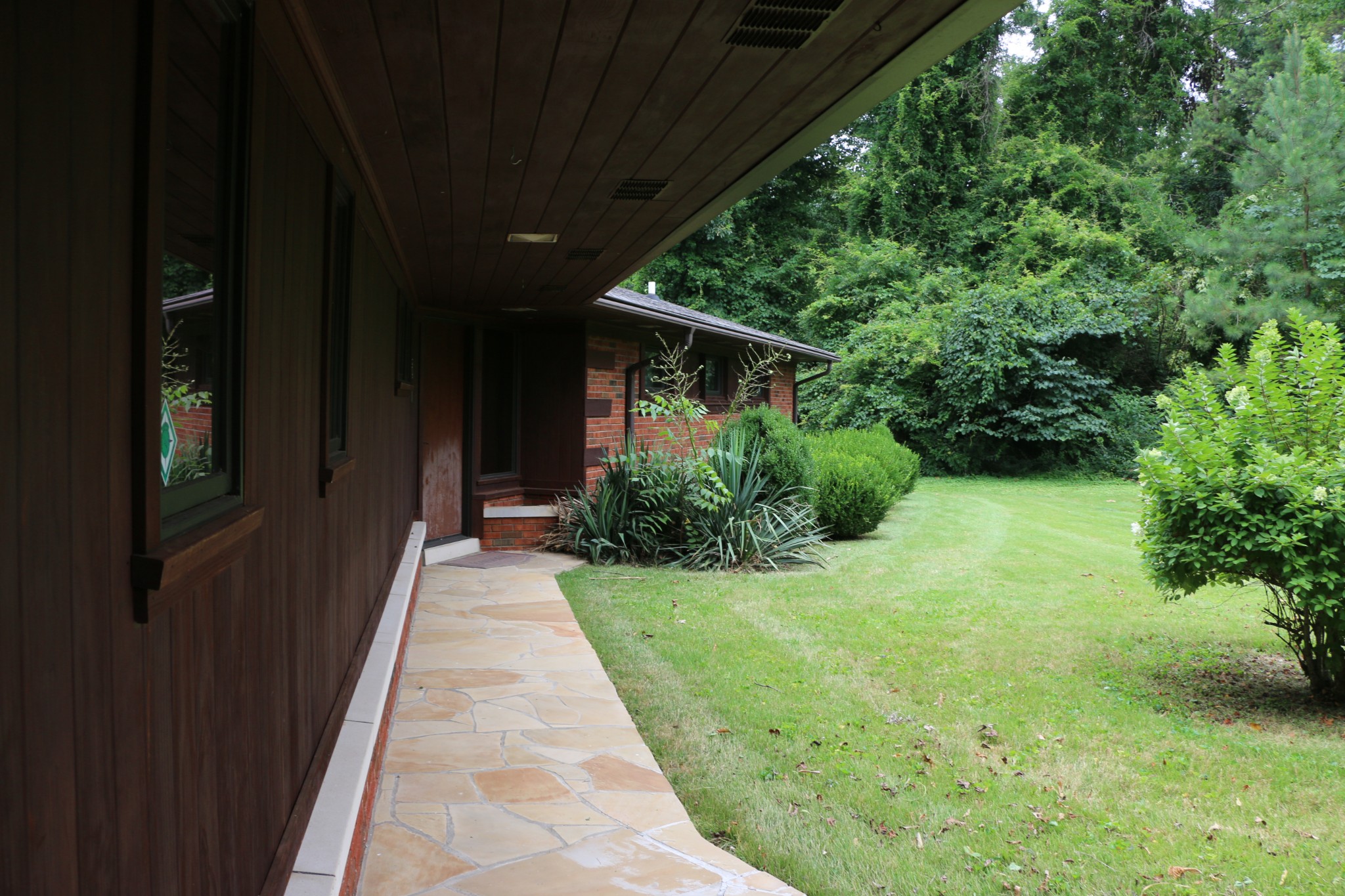 35 Coventry Cir Property Photo 2