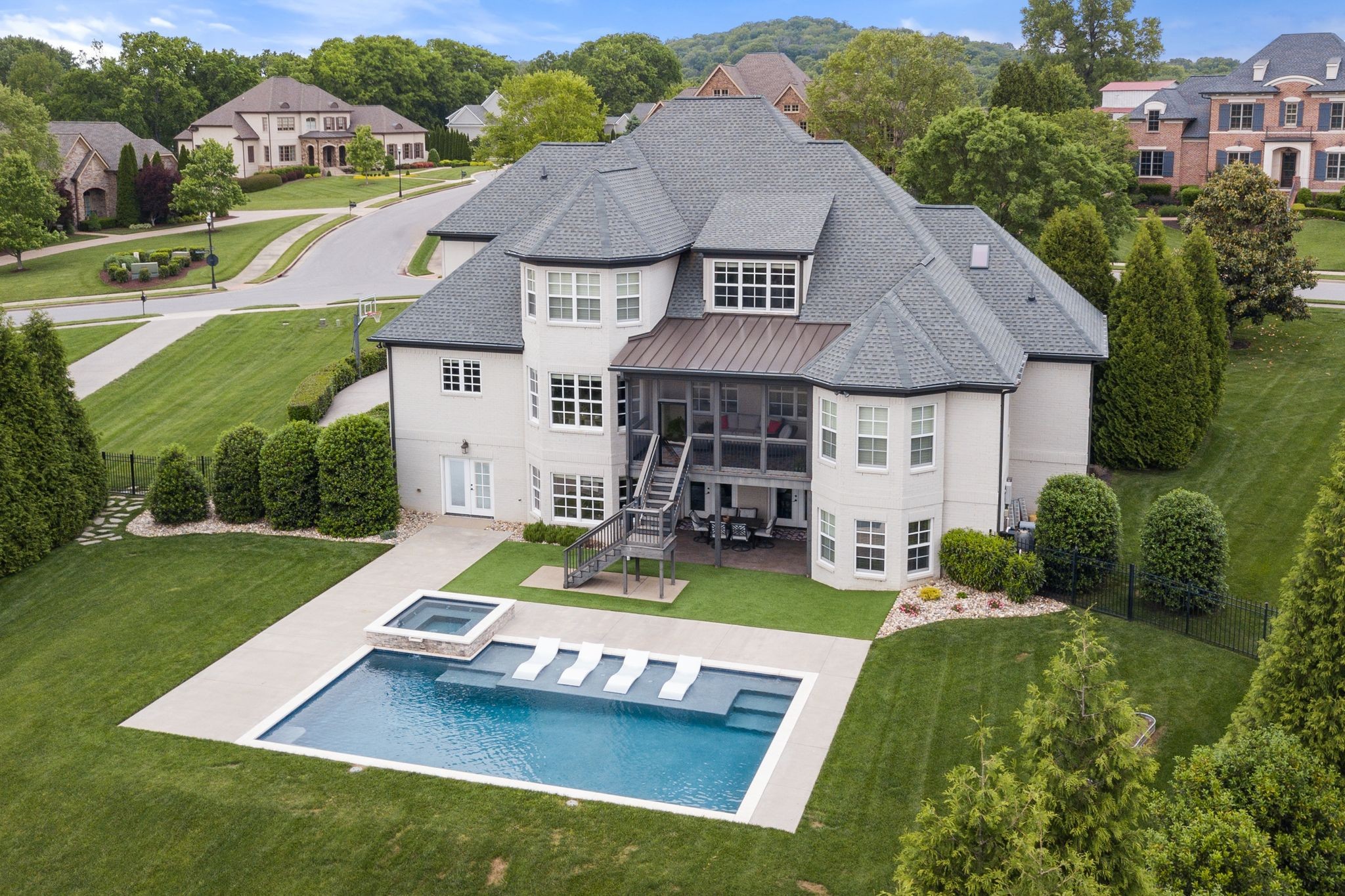 9485 Highland Bend Ct Property Photo 1