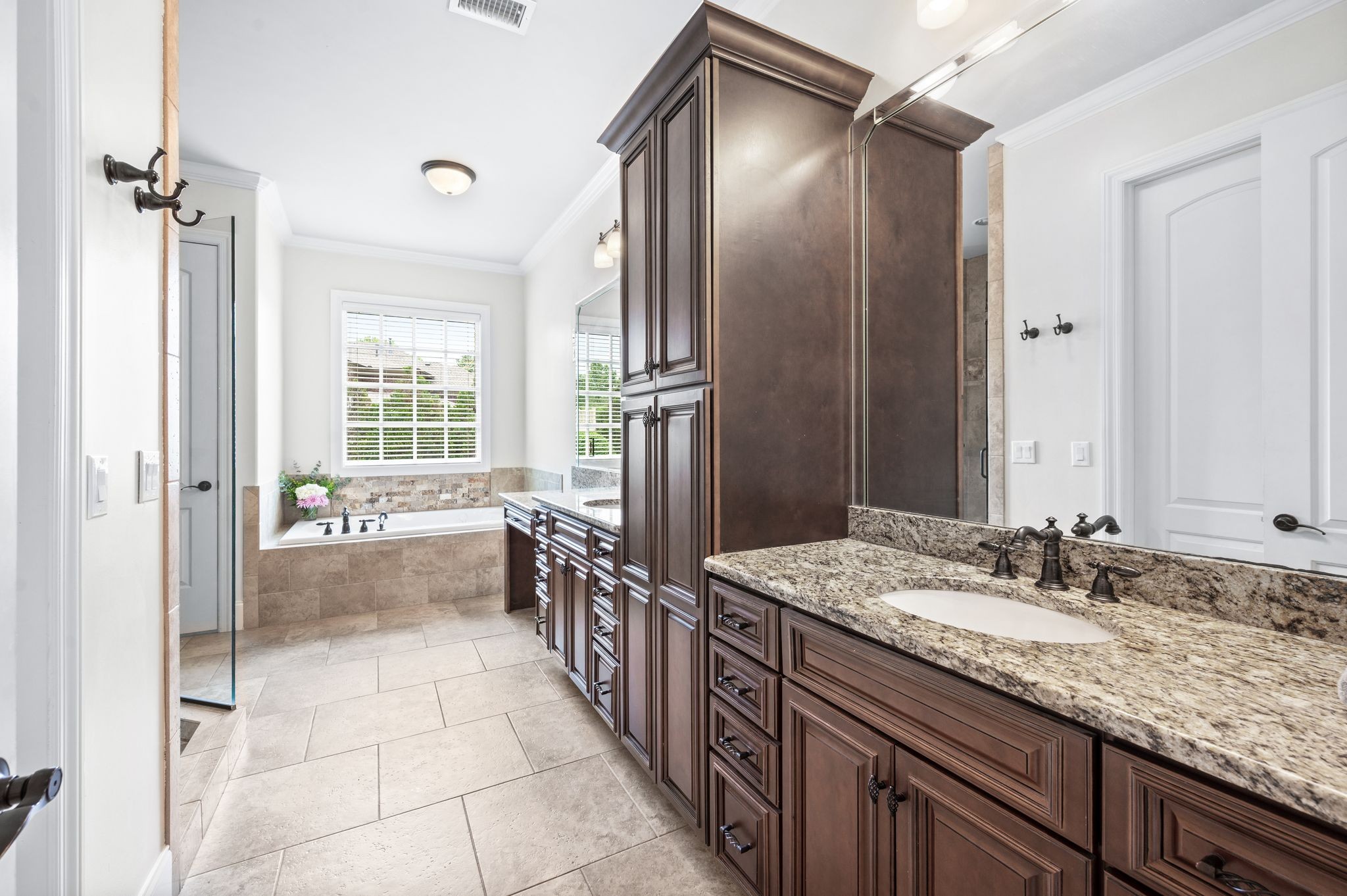 9485 Highland Bend Ct Property Photo 38