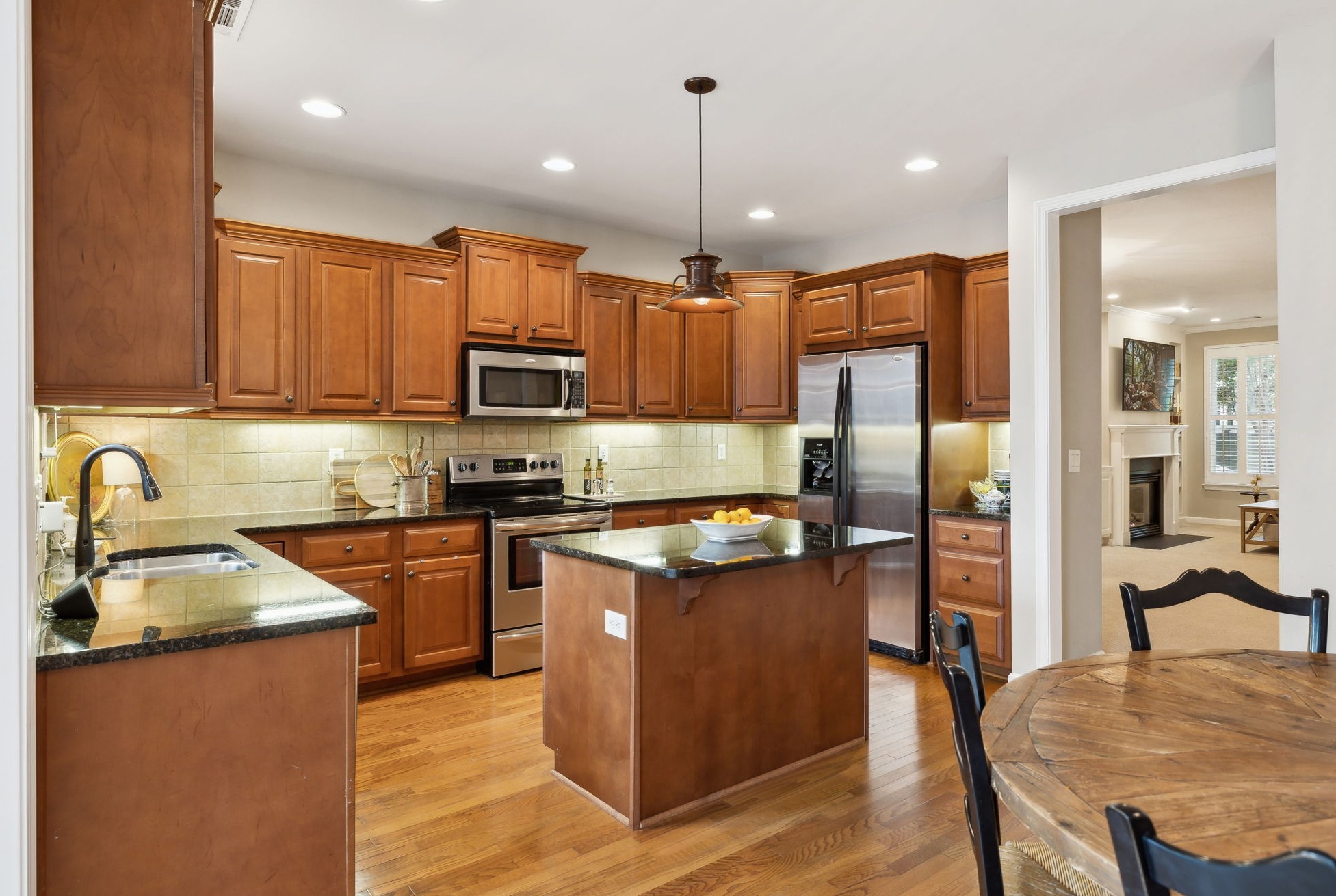 604 Watermark Way Property Photo 6