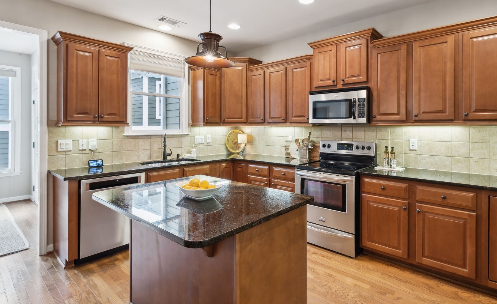 604 Watermark Way Property Photo 7