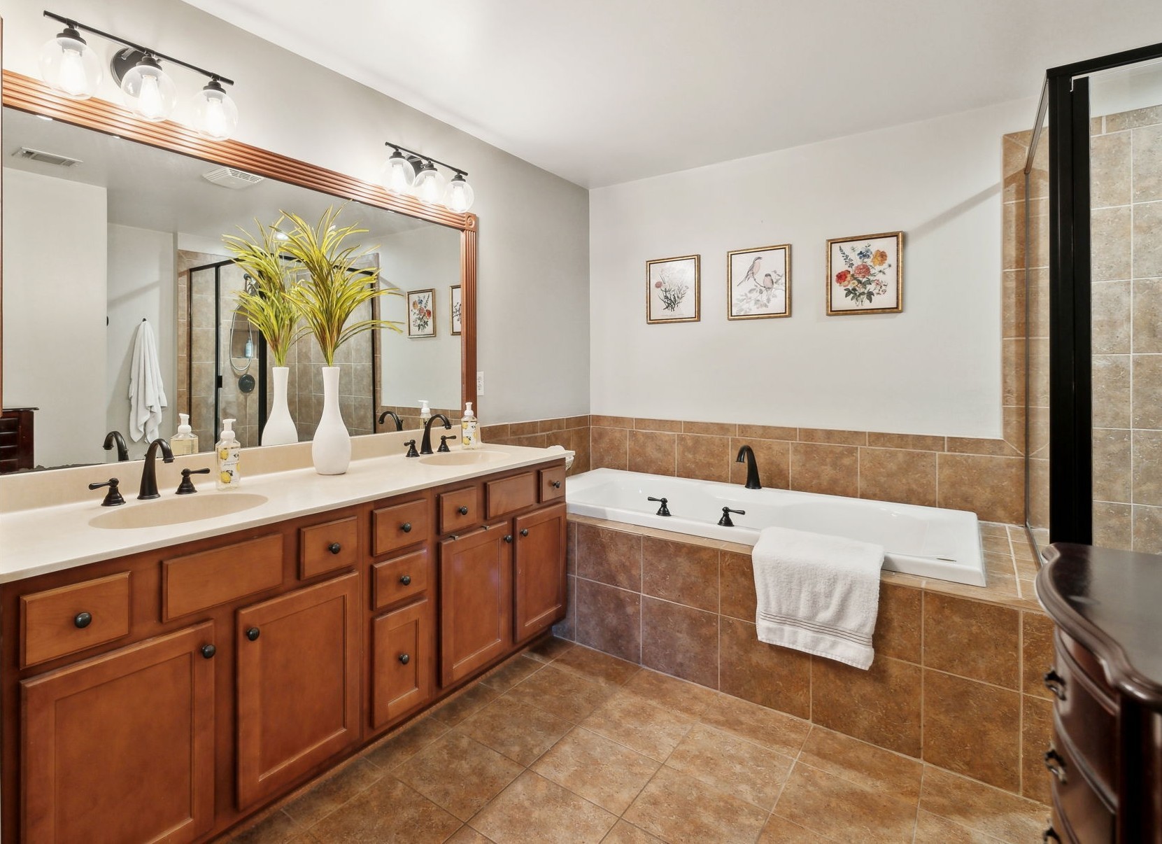 604 Watermark Way Property Photo 12