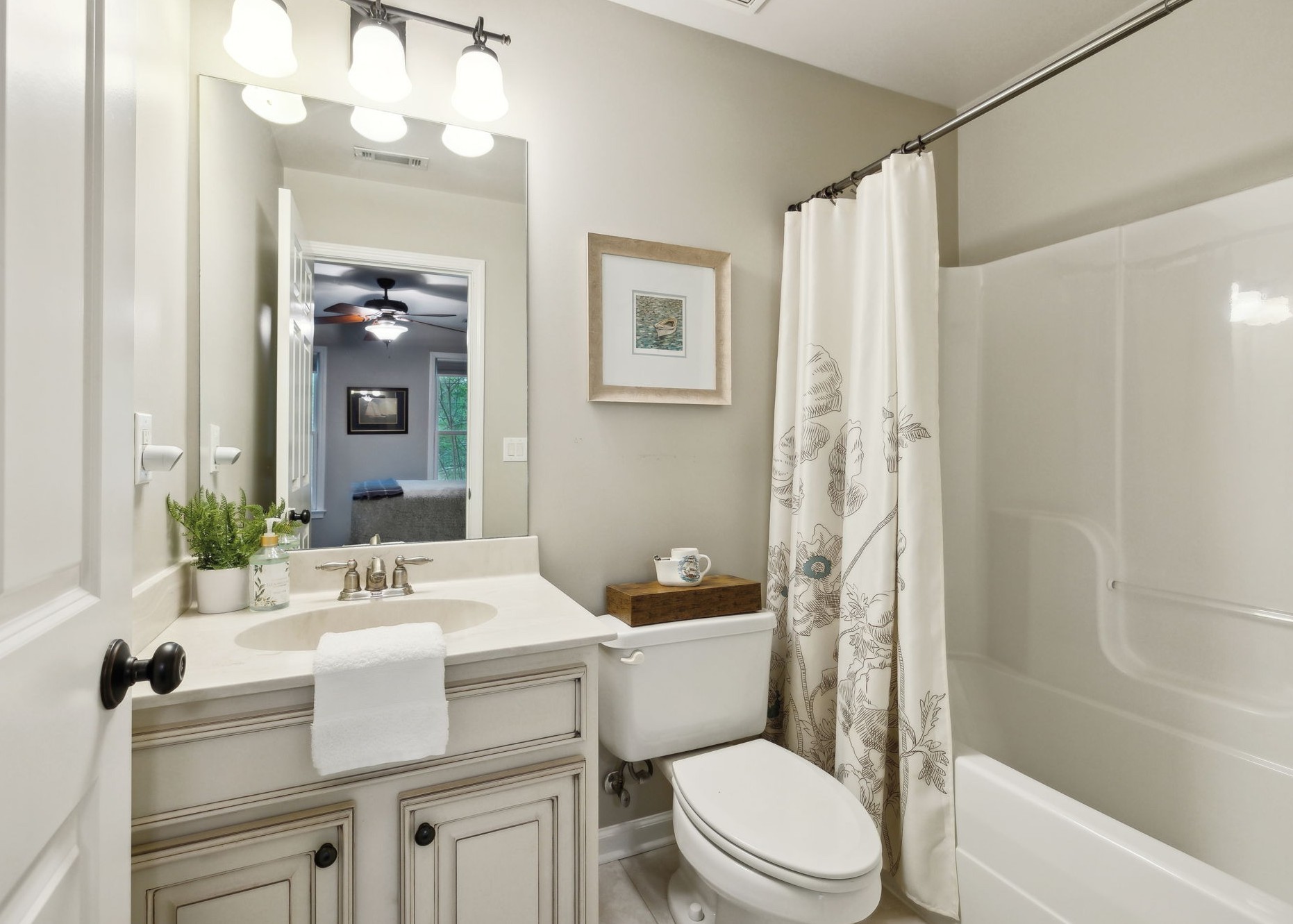 604 Watermark Way Property Photo 15