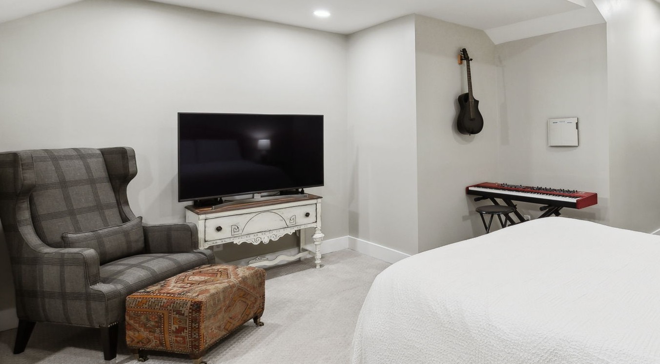 604 Watermark Way Property Photo 17