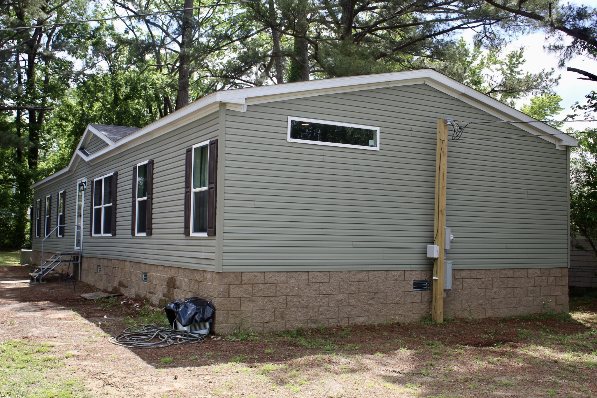 212 Longfellow Ave Property Photo
